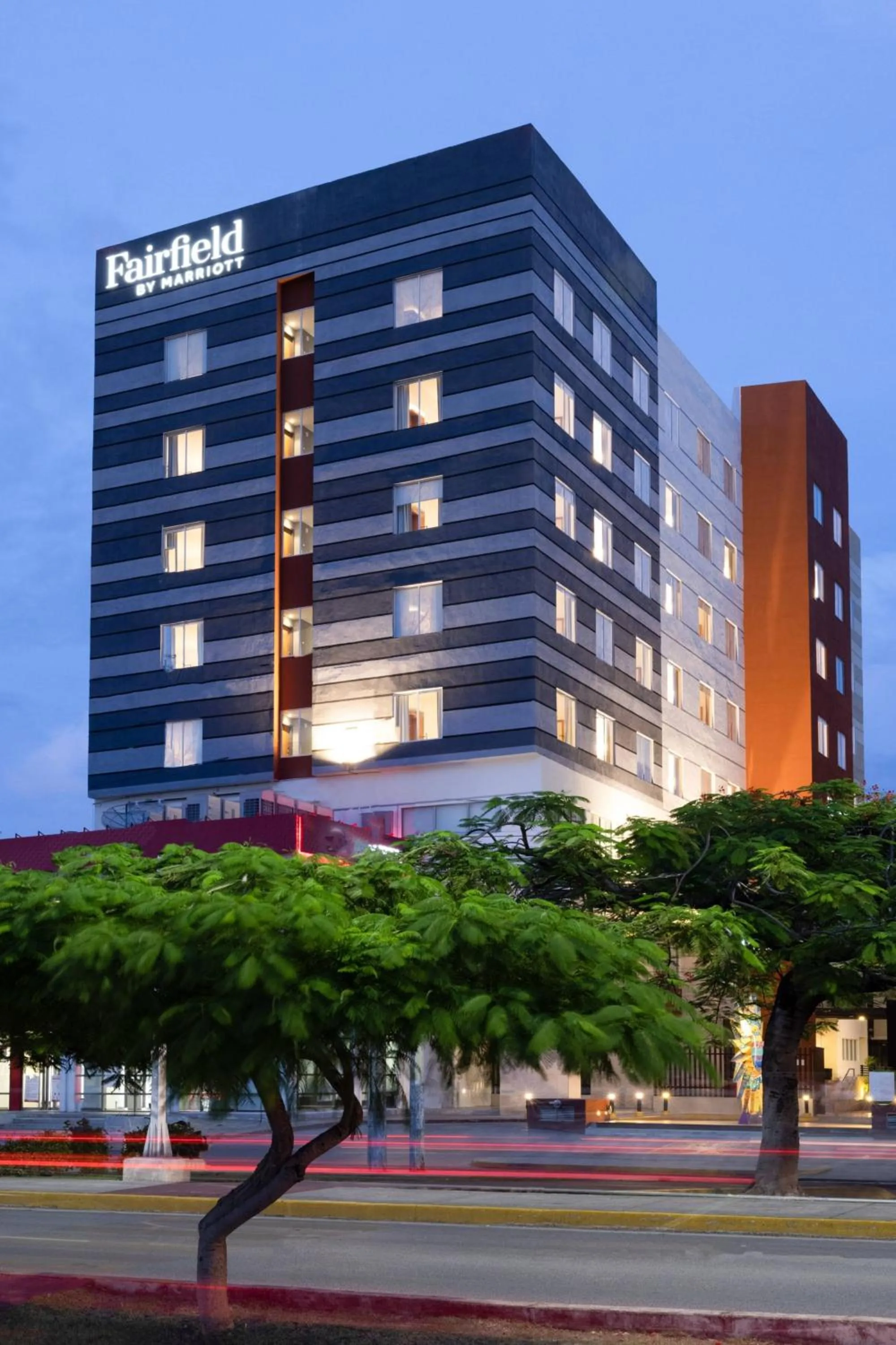 Property building in Fairfield by Marriott Inn & Suites Cancun Downtown