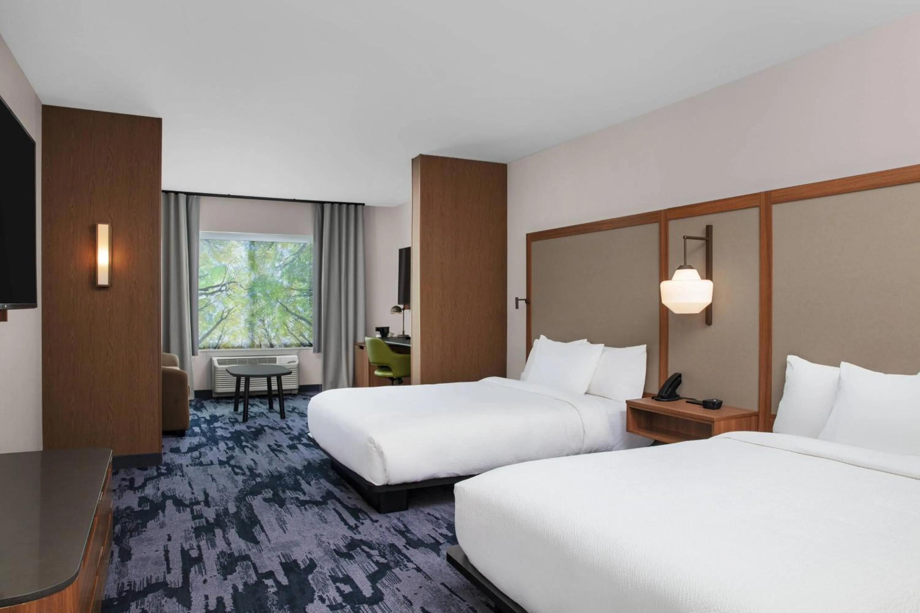 Photo of the whole room, Bed in Fairfield by Marriott Inn & Suites Lebanon Near Expo Center