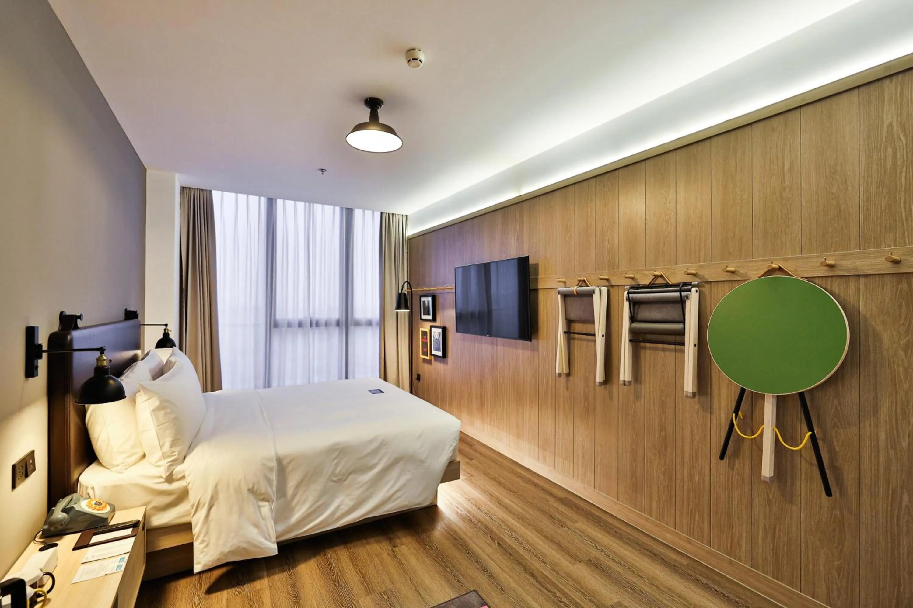 Photo of the whole room, Bed in Moxy Shanghai Hongqiao NECC