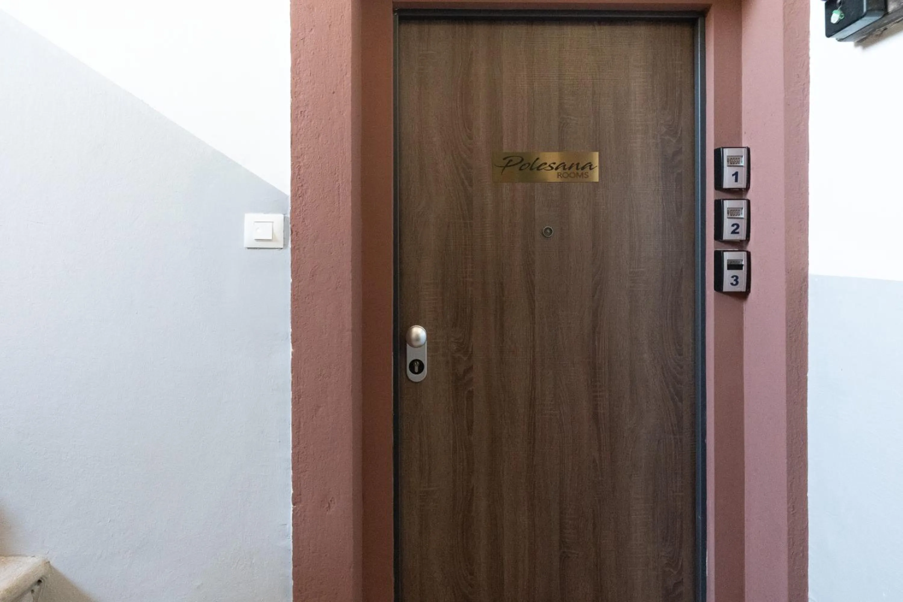 Facade/entrance in Polesana Rooms