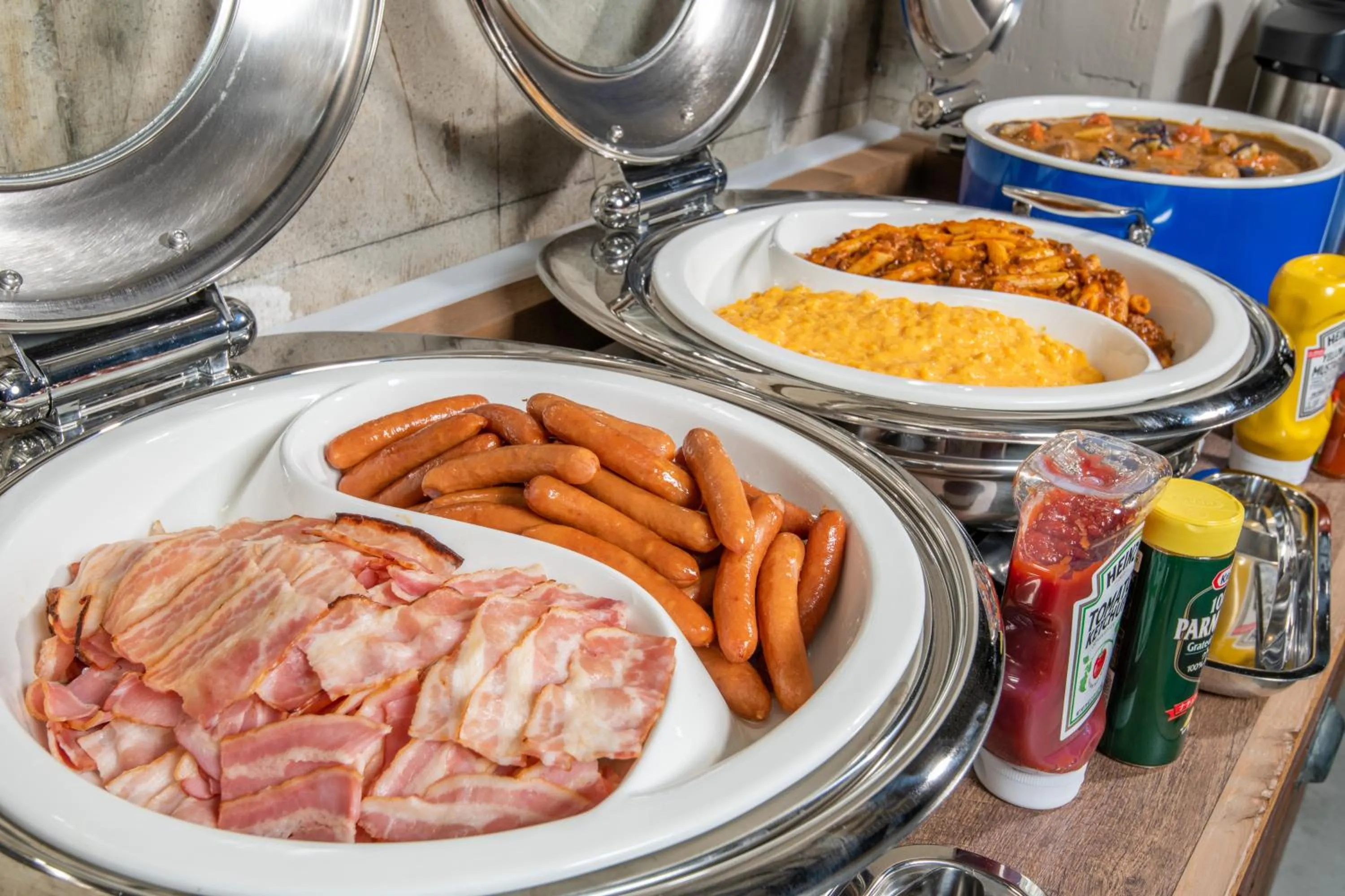 Breakfast in HOTEL MYSTAYS Okayama