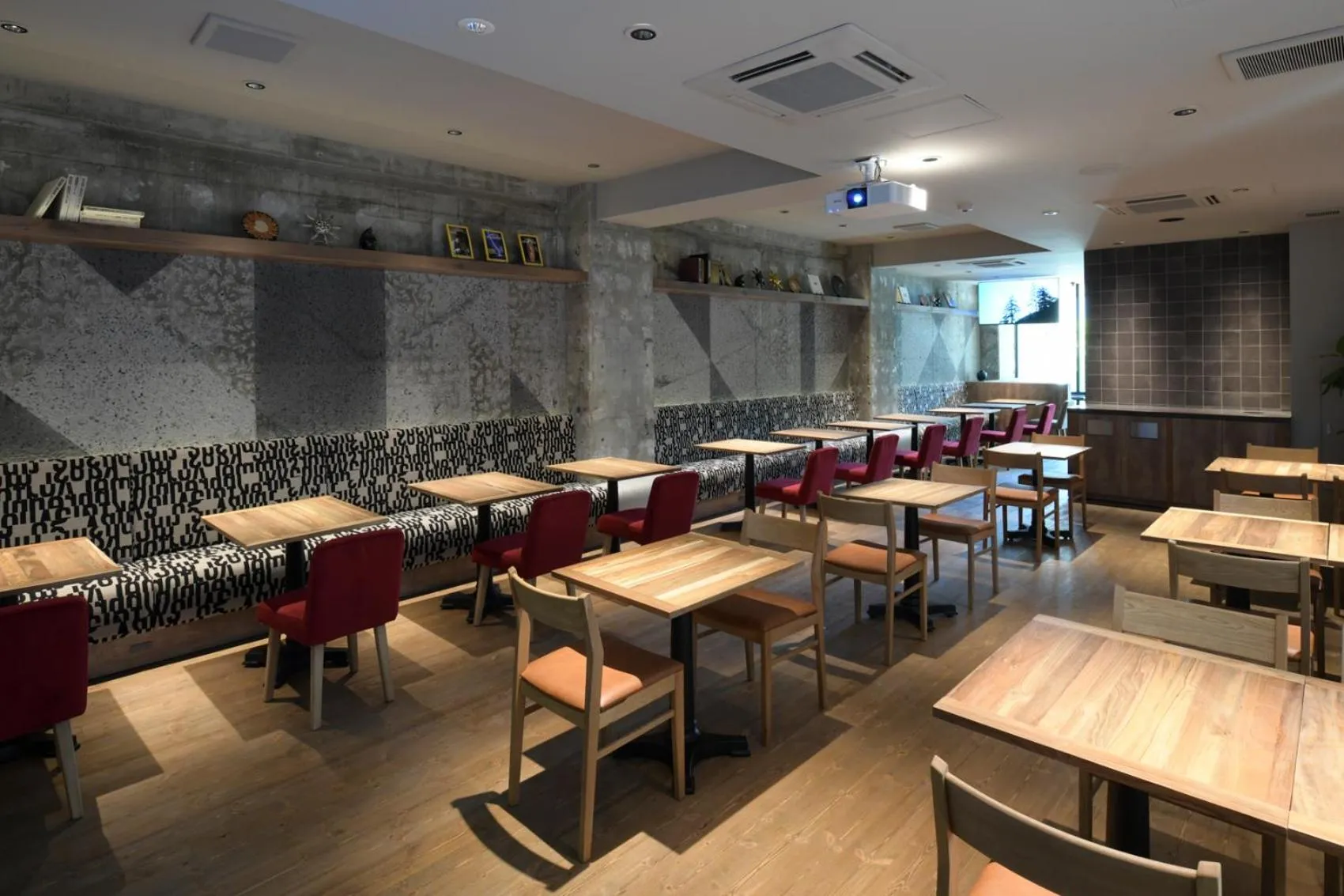 Restaurant/places to eat in HOTEL MYSTAYS Okayama
