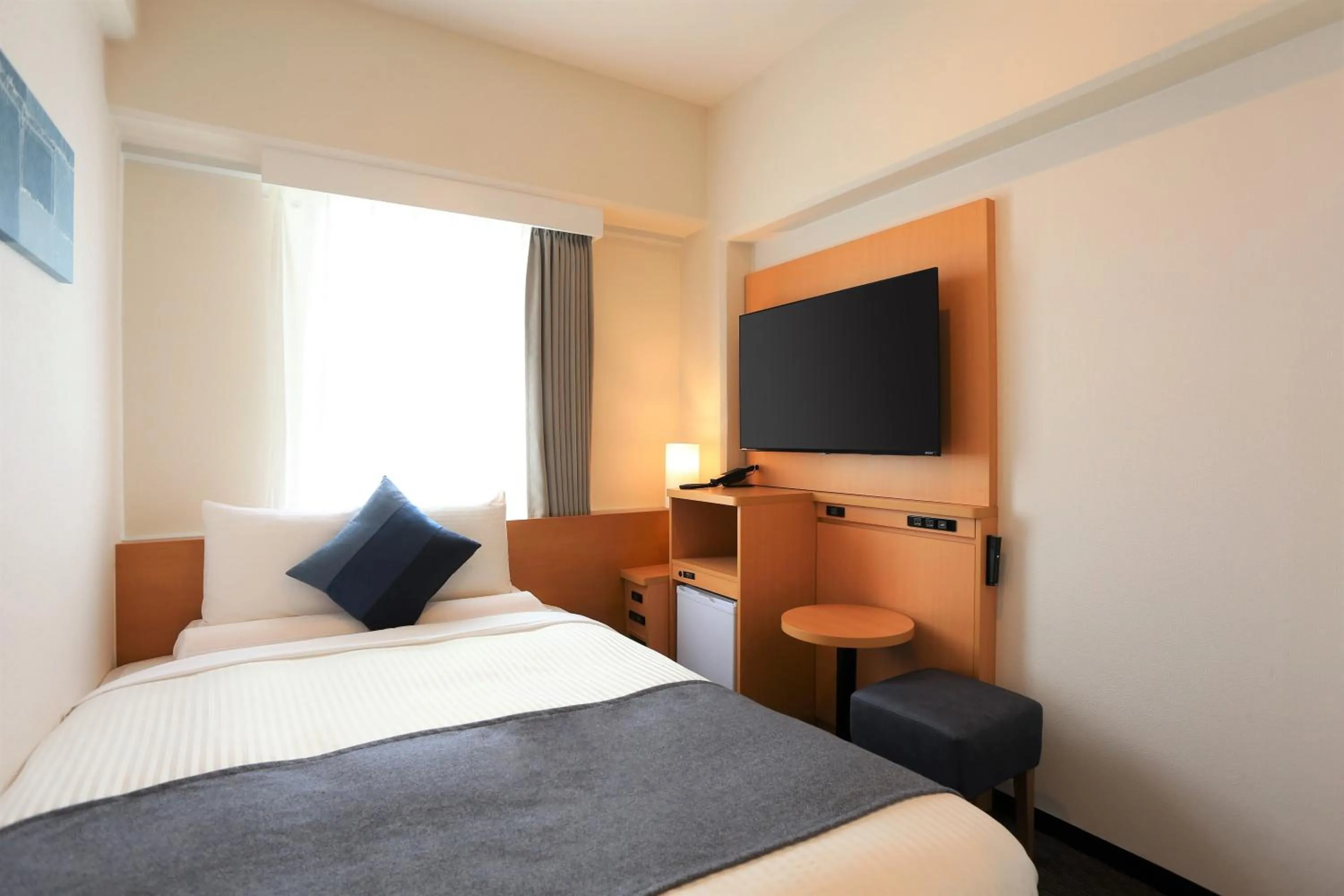 Photo of the whole room, Bed in HOTEL MYSTAYS Okayama