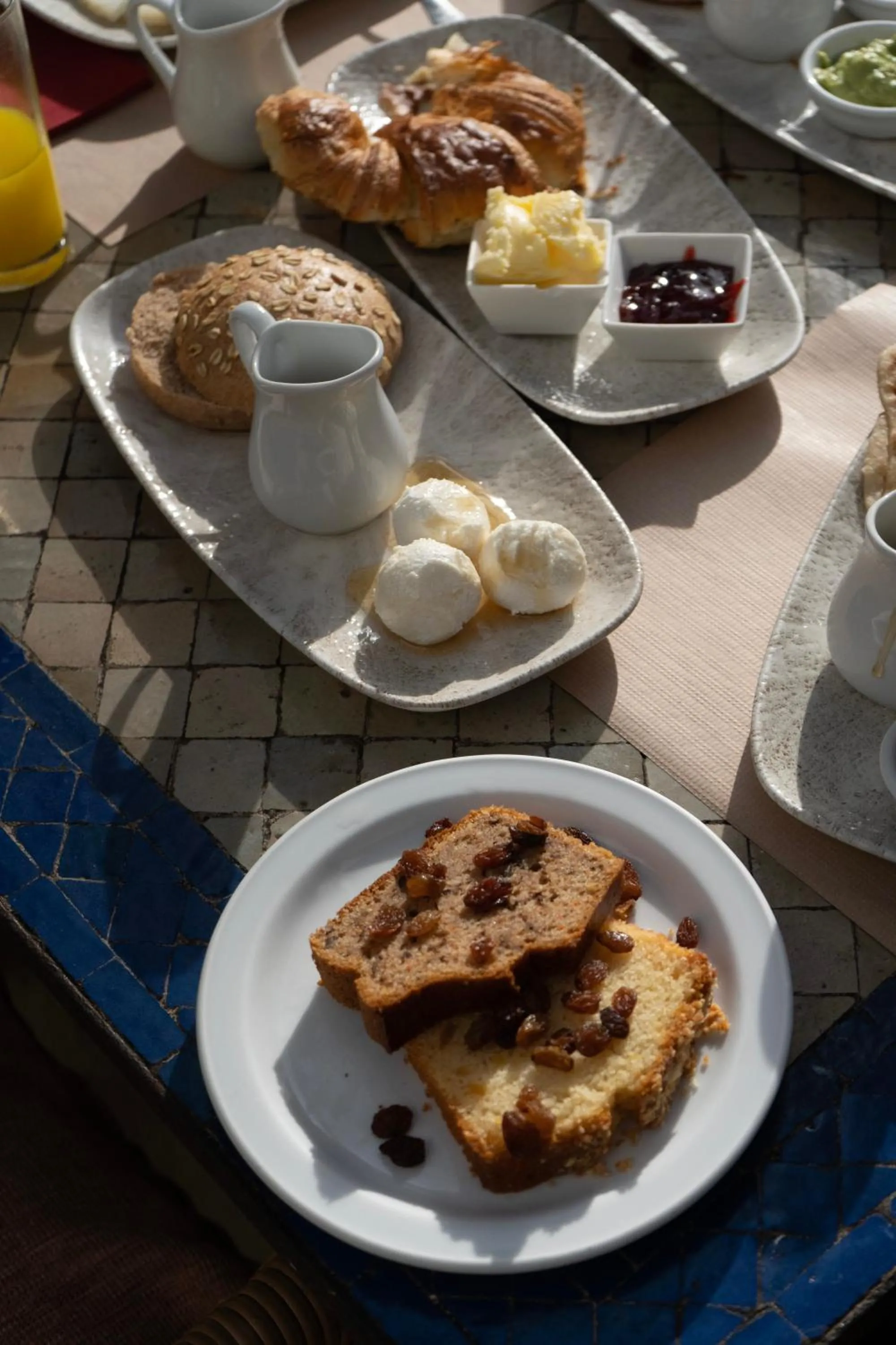 Breakfast in Hotel Plaza 18 - Grupo Califa