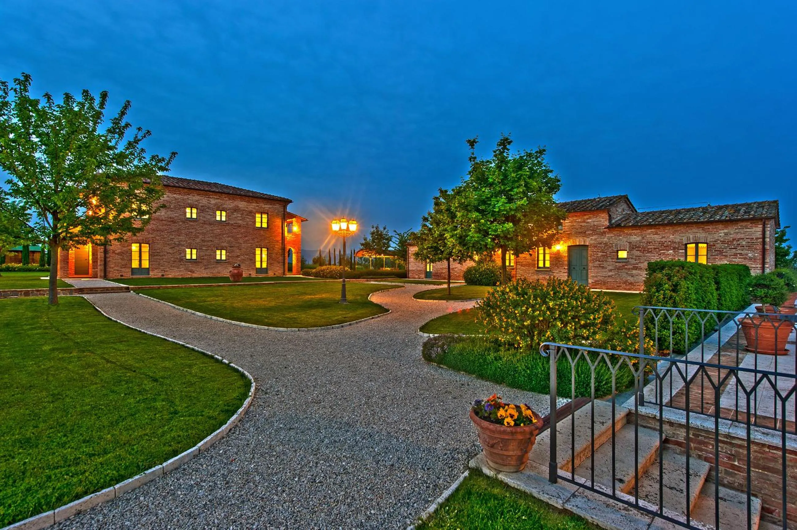 Night in Casa Vacanze La Fiorita