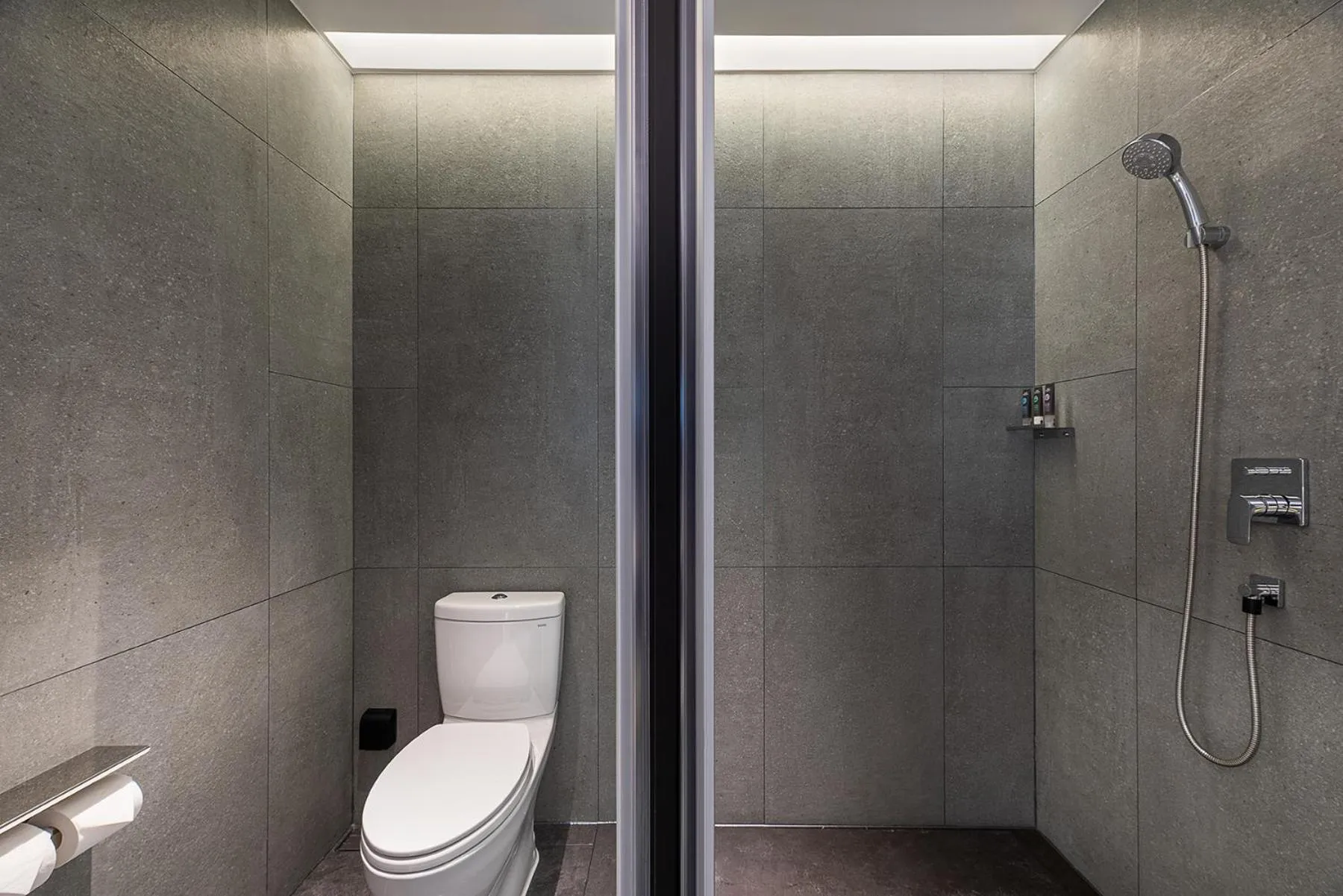 Shower in Novotel Dongguan Songshan