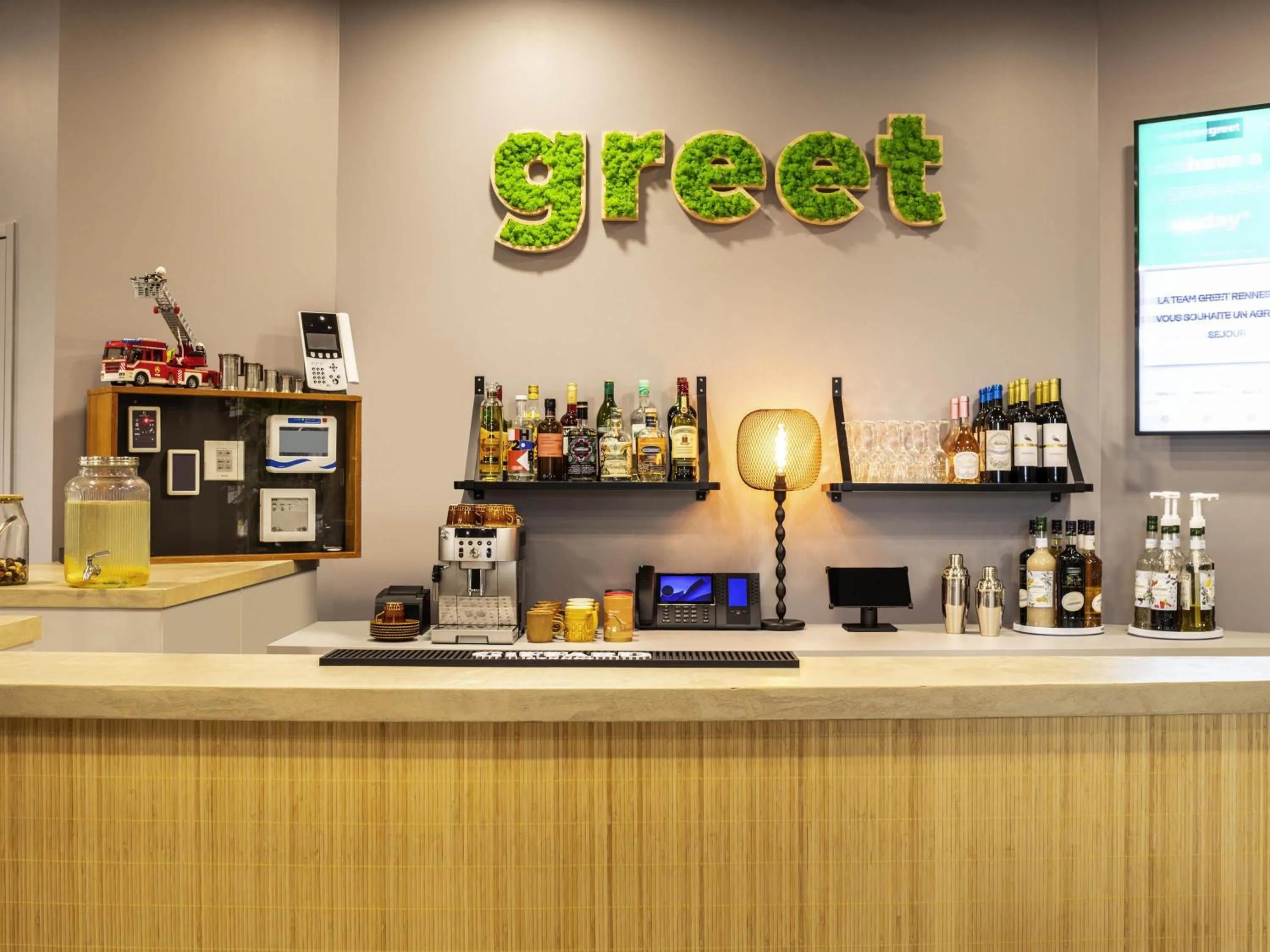 Lounge or bar in greet Hotel Rennes Pace