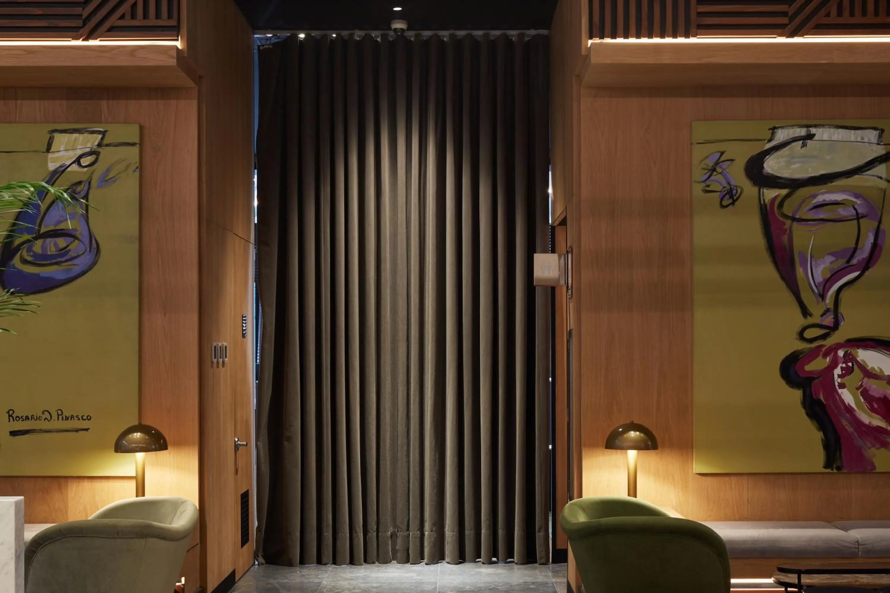 Restaurant/places to eat in Pullman Lima Miraflores