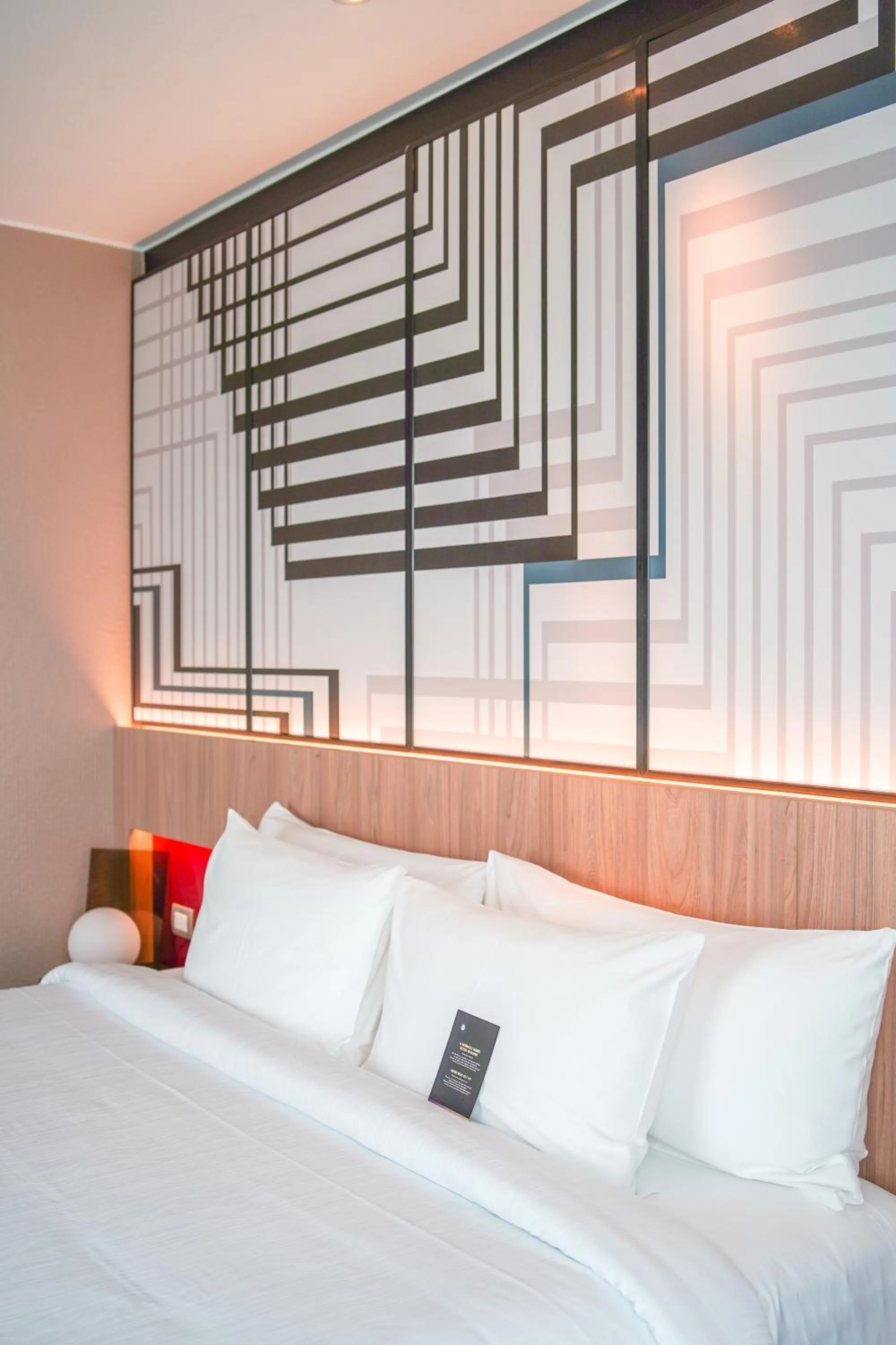 Decorative detail, Bed in Pullman Lima Miraflores