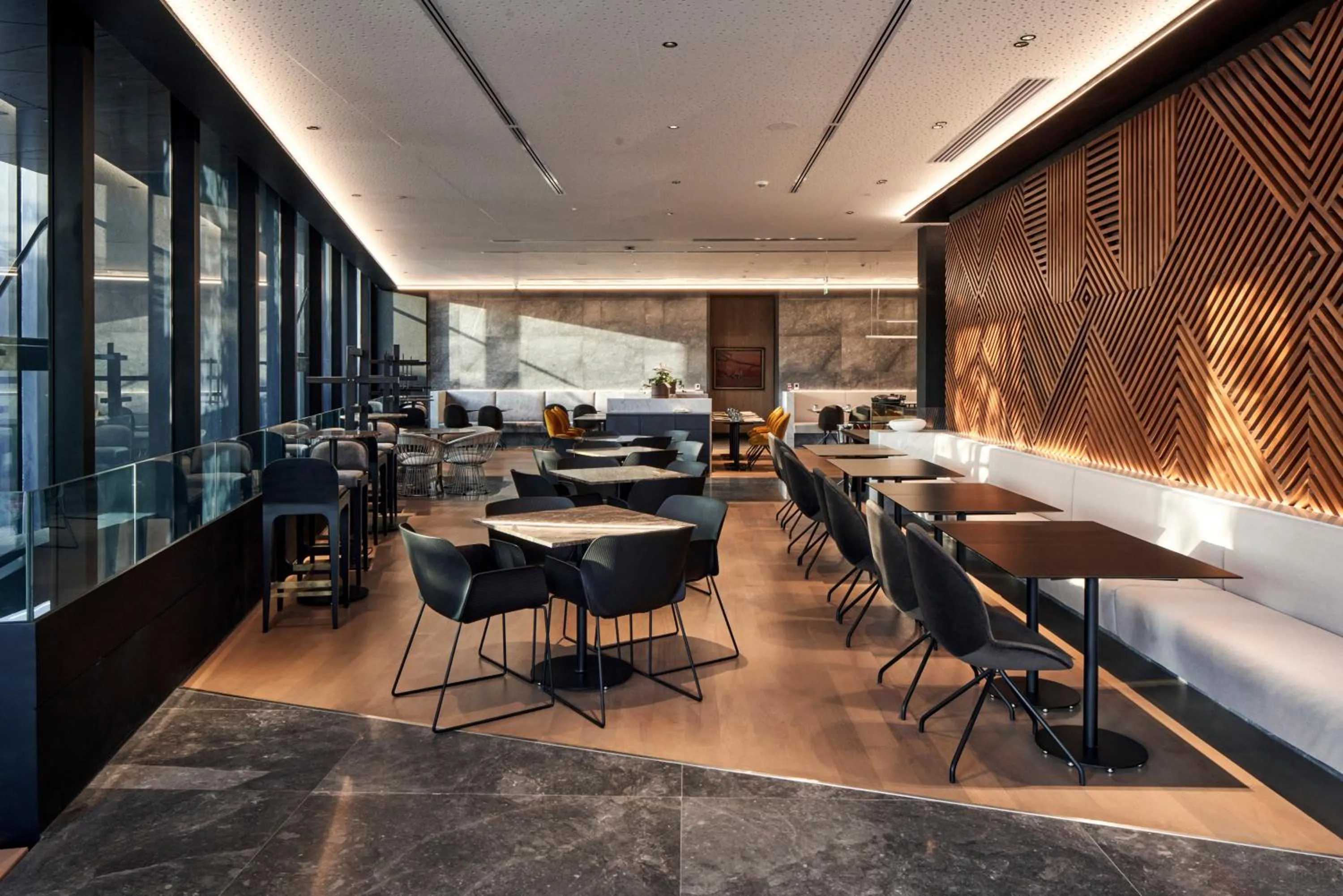 Restaurant/places to eat in Pullman Lima Miraflores