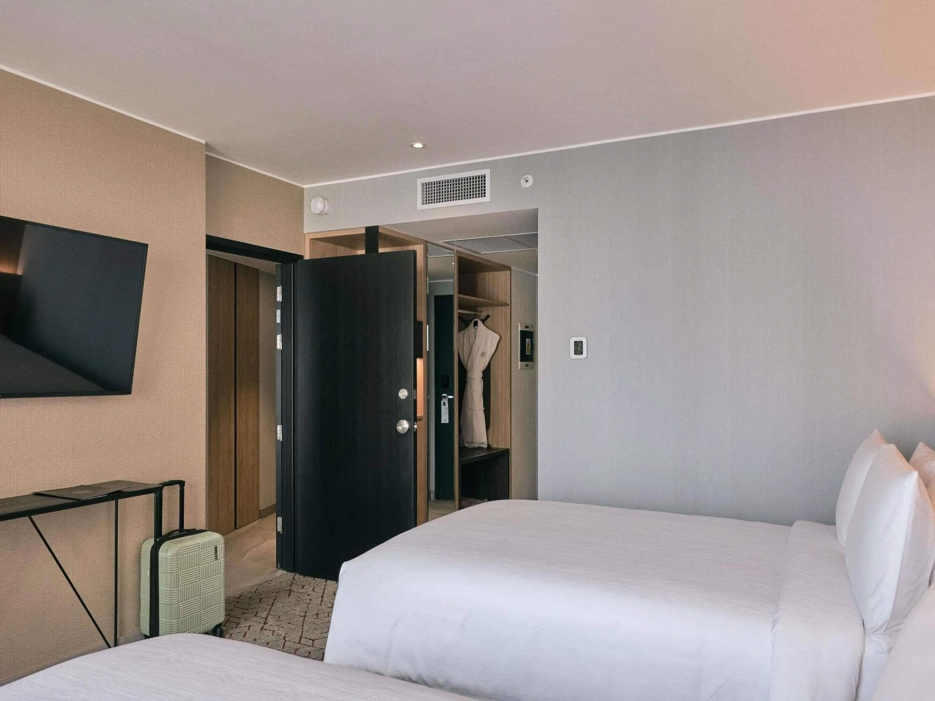 Bedroom, Bed in Pullman Lima Miraflores