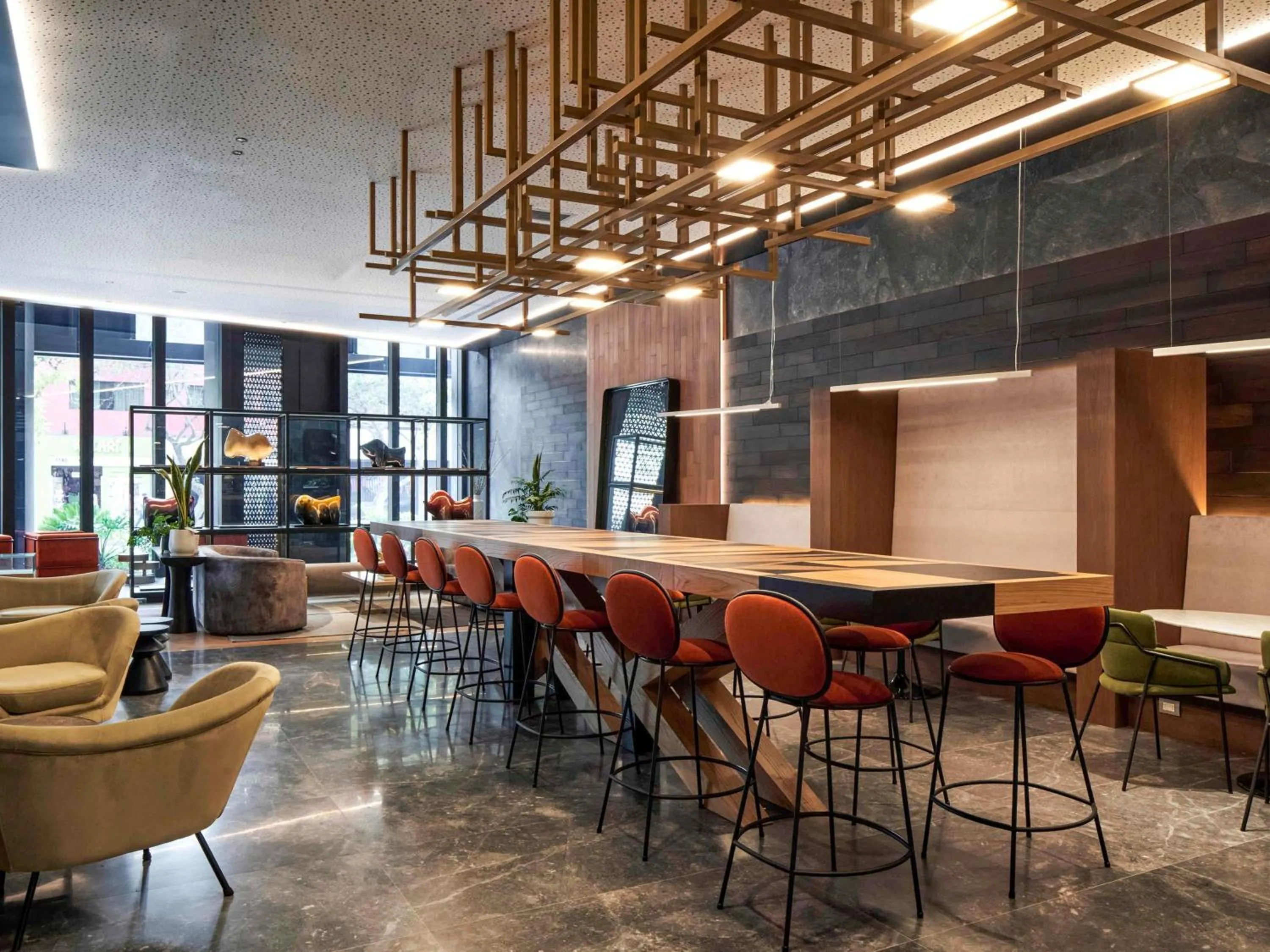 Restaurant/places to eat in Pullman Lima Miraflores