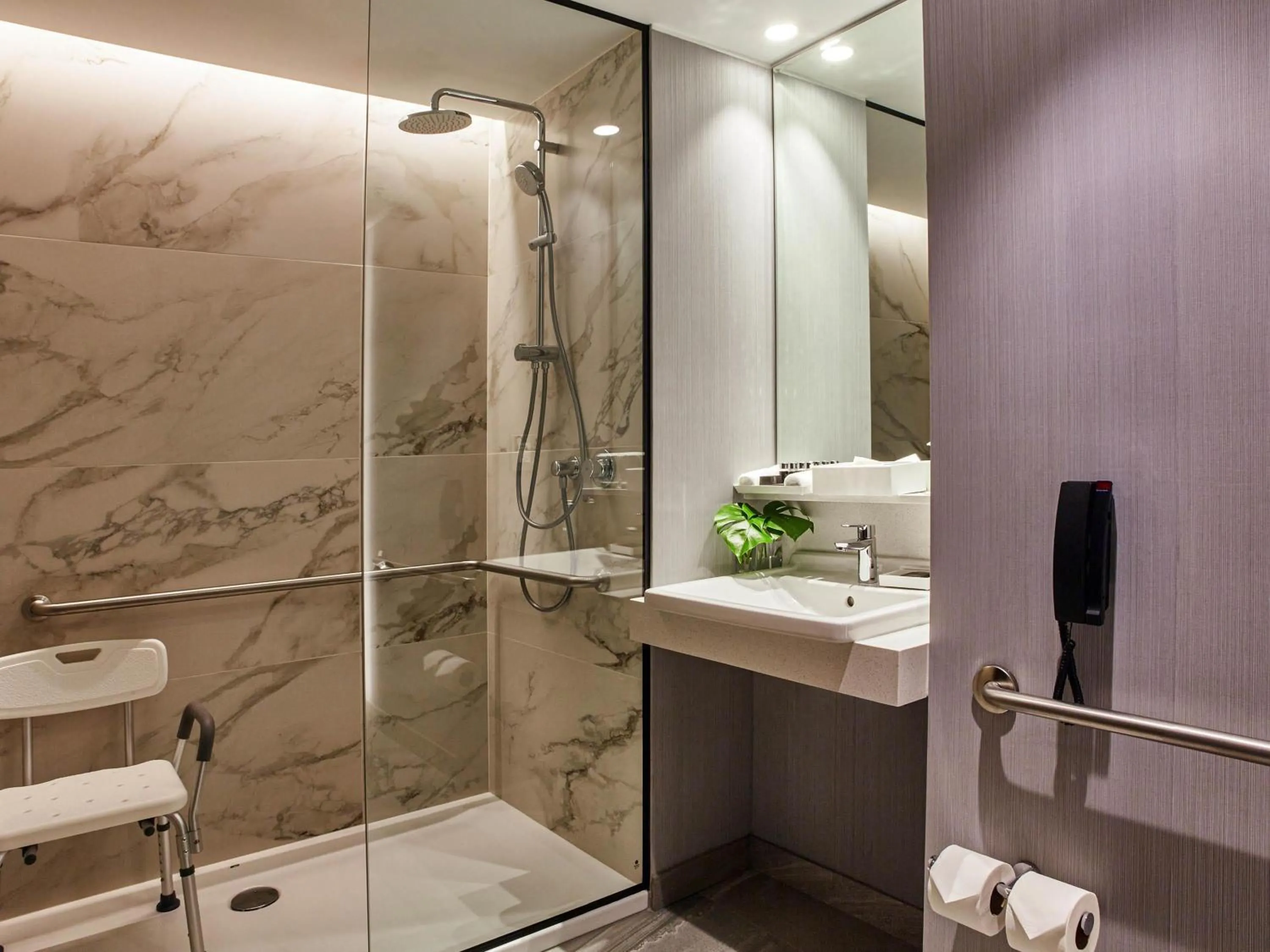 Bedroom in Pullman Lima Miraflores