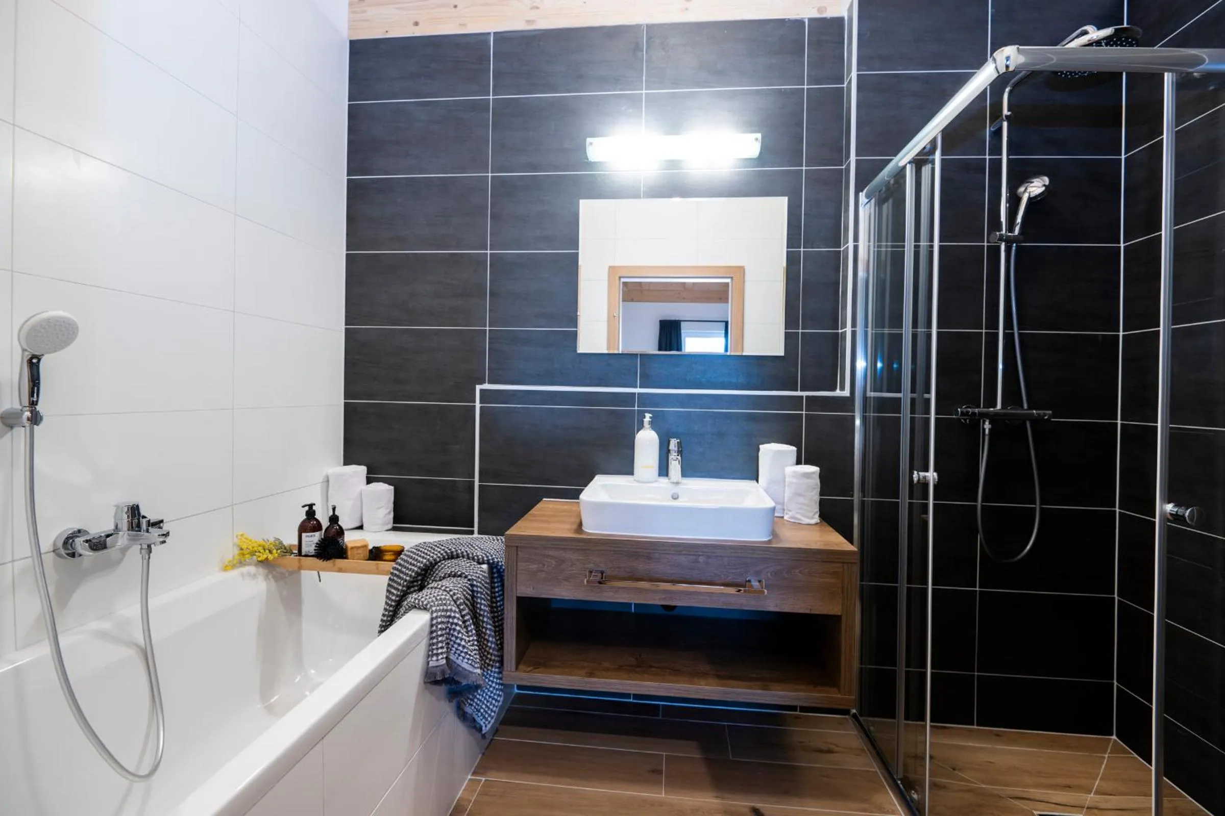 Bathroom in AlpenParks Hotel & Apartment Alpendorf