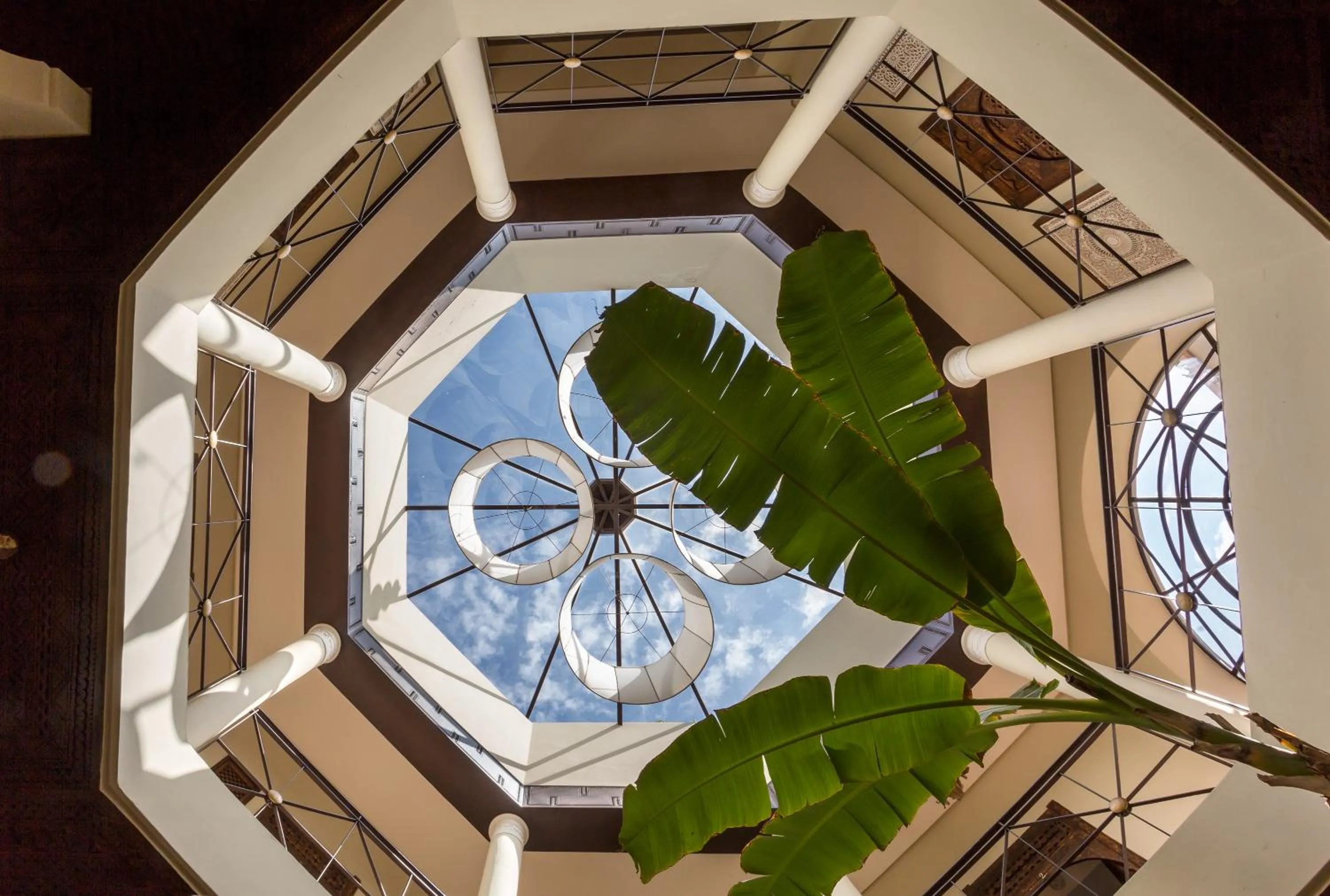 Spring in Palais Khum