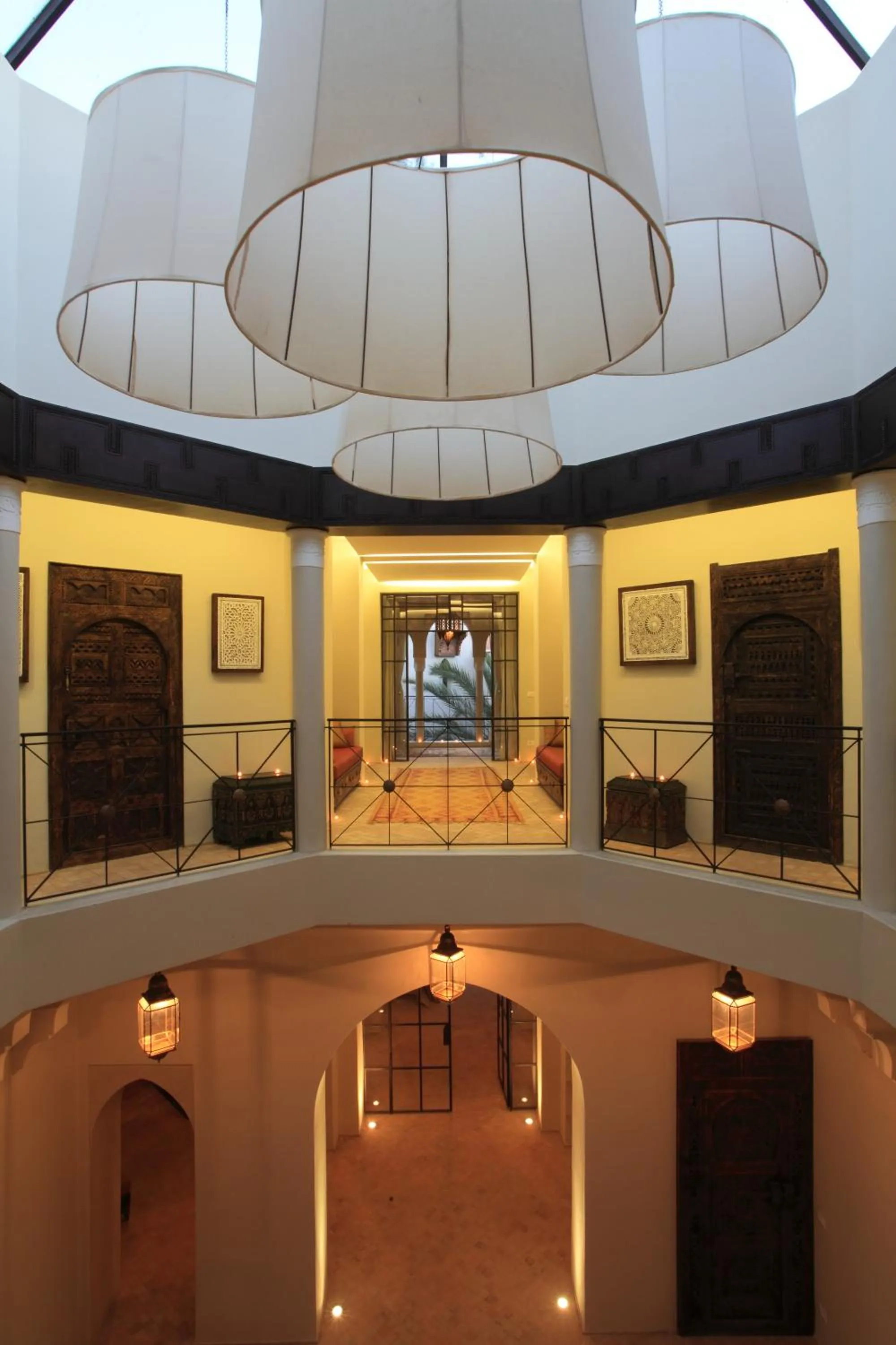 Decorative detail in Palais Khum