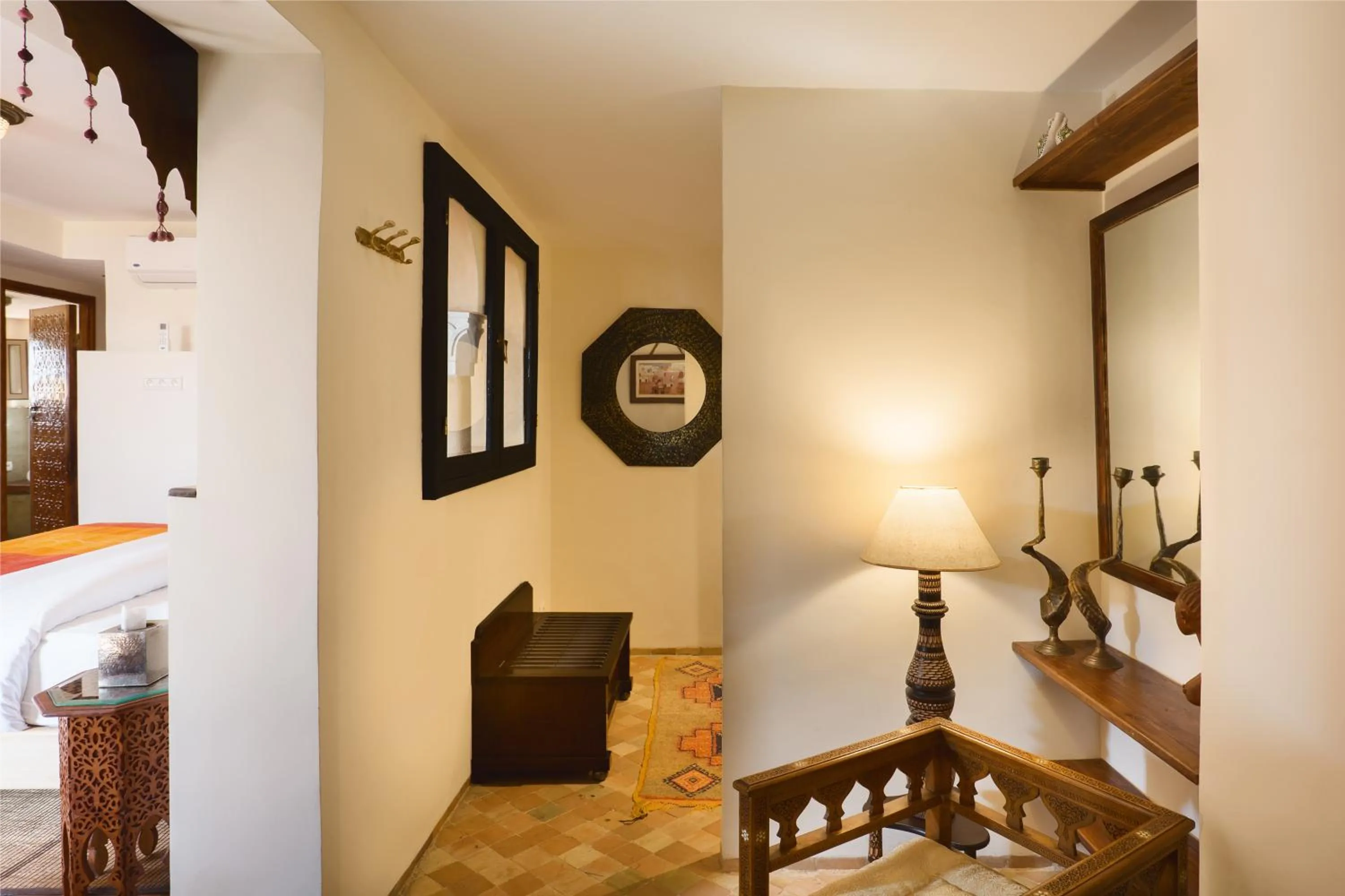 Decorative detail in Palais Khum