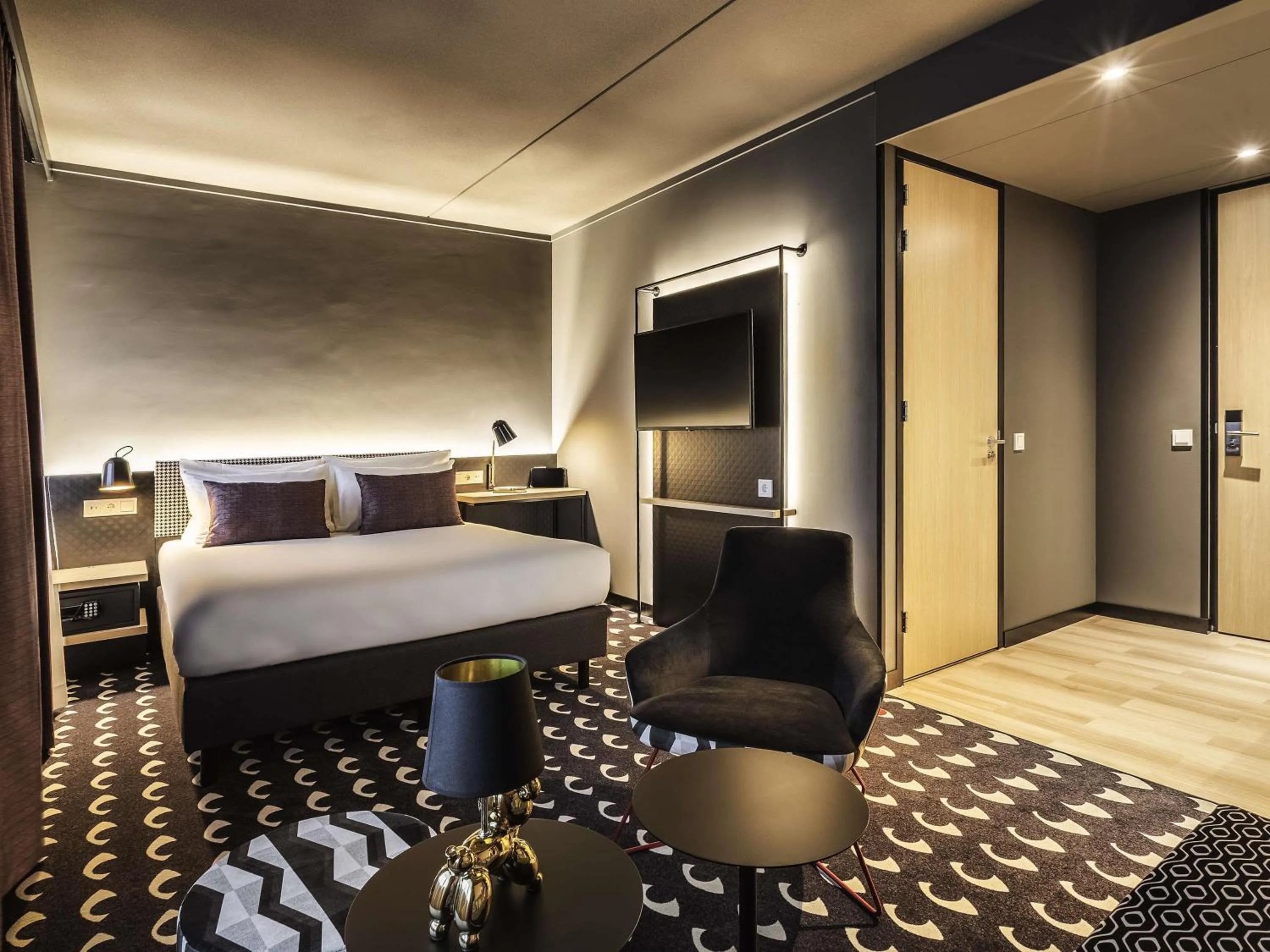 Bedroom, Bed in ibis Styles Arnhem Centre