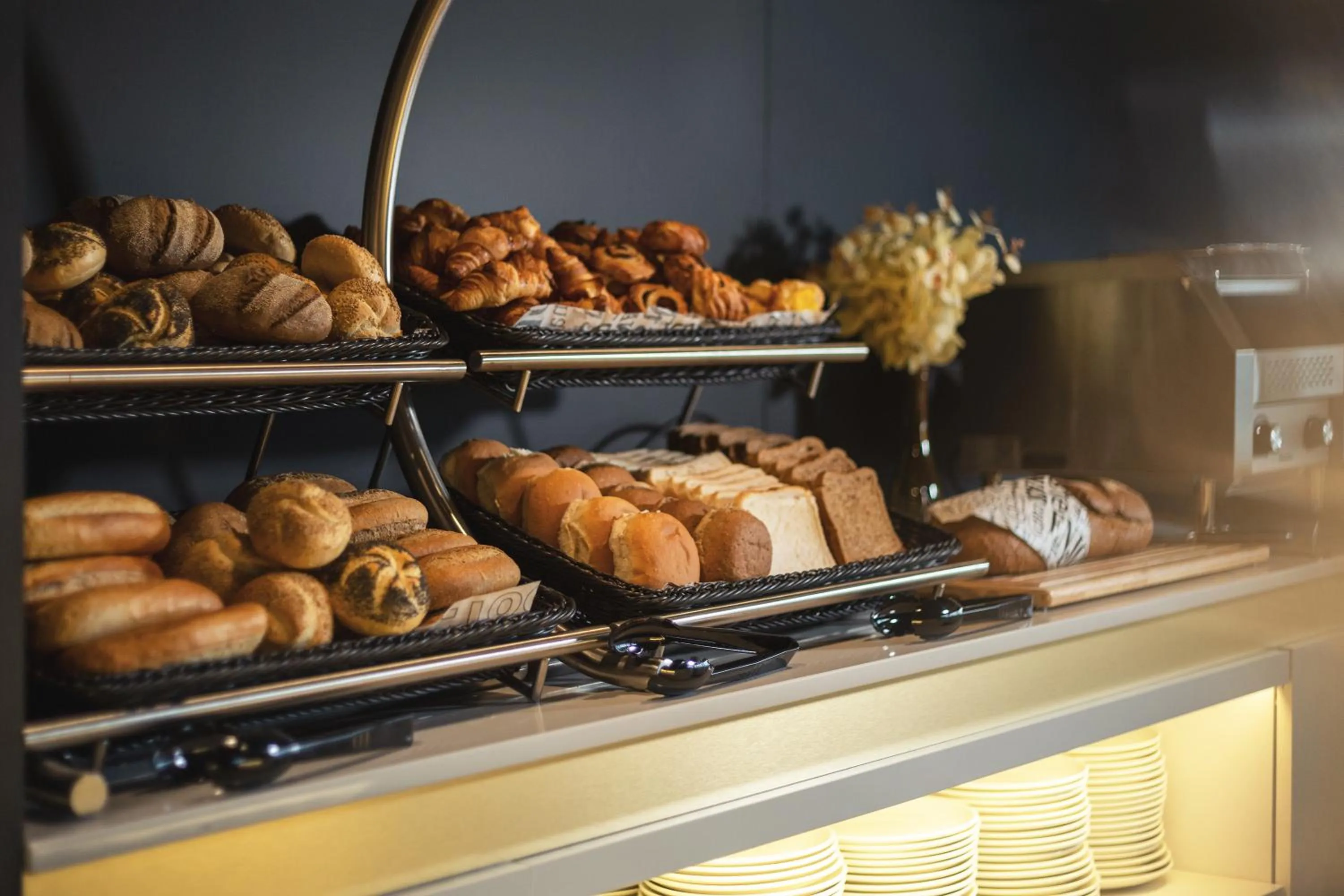 Breakfast in ibis Styles Arnhem Centre