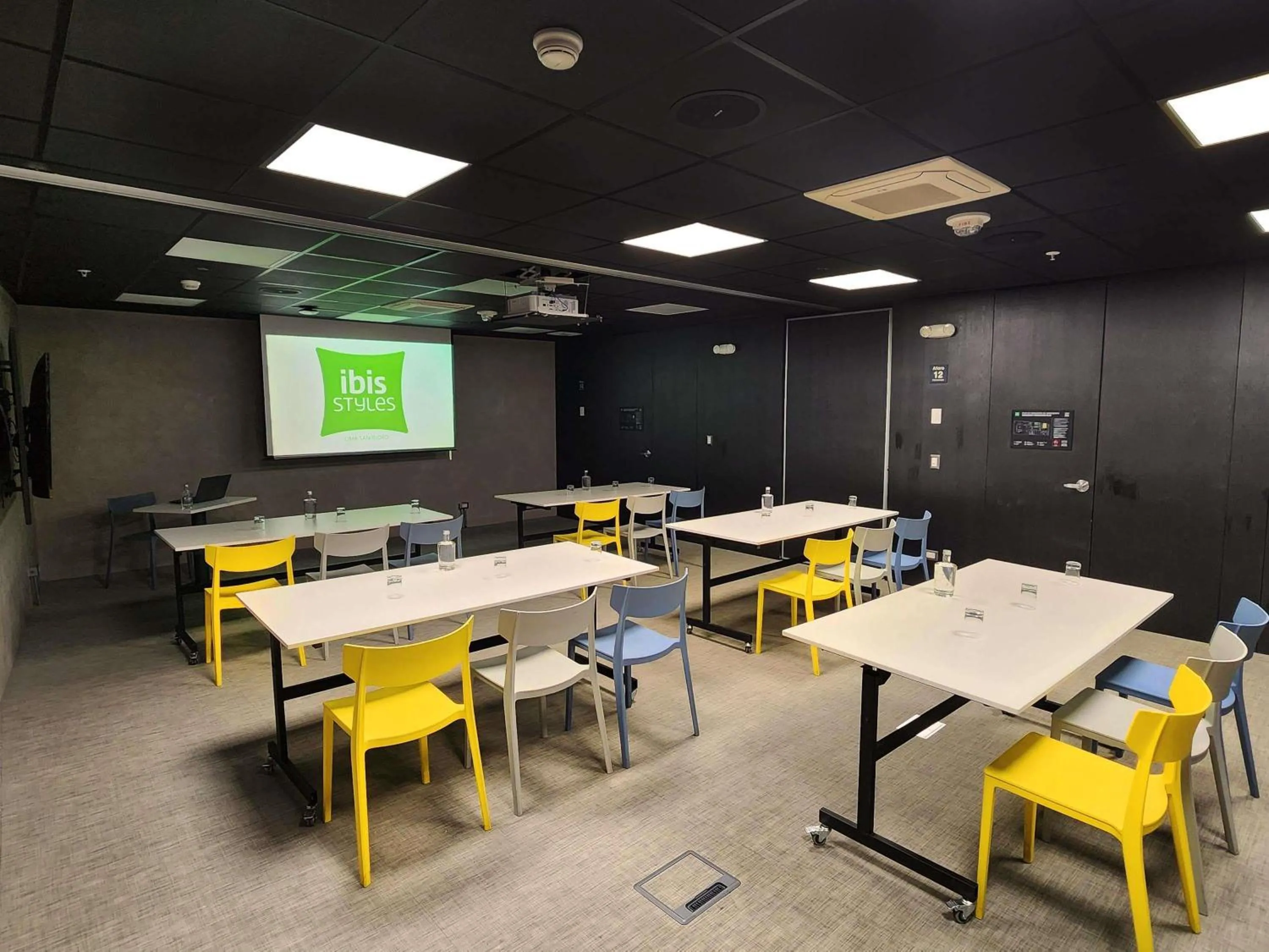 Meeting/conference room in ibis styles Lima San Isidro