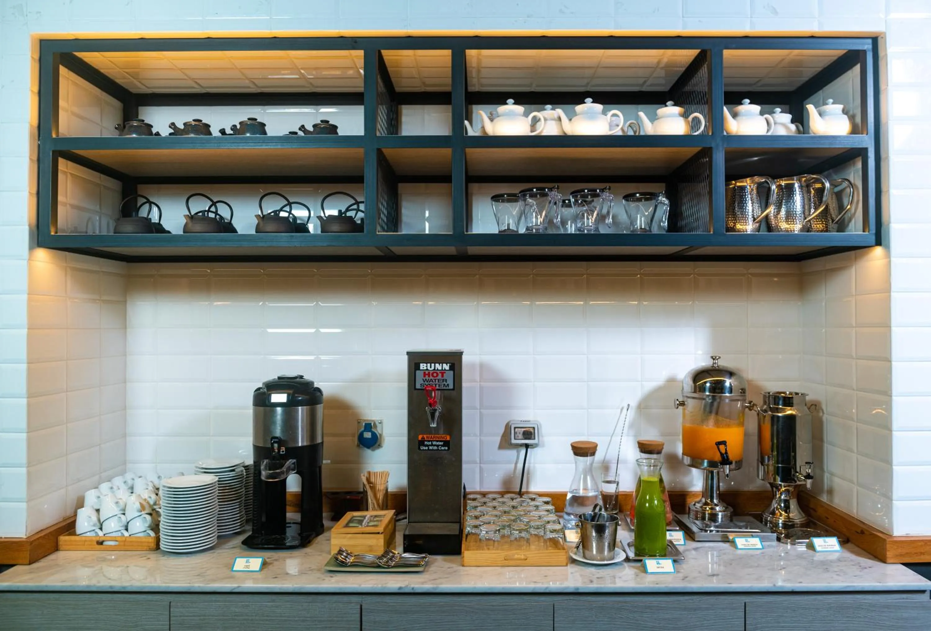 Restaurant/places to eat in ibis styles Lima San Isidro