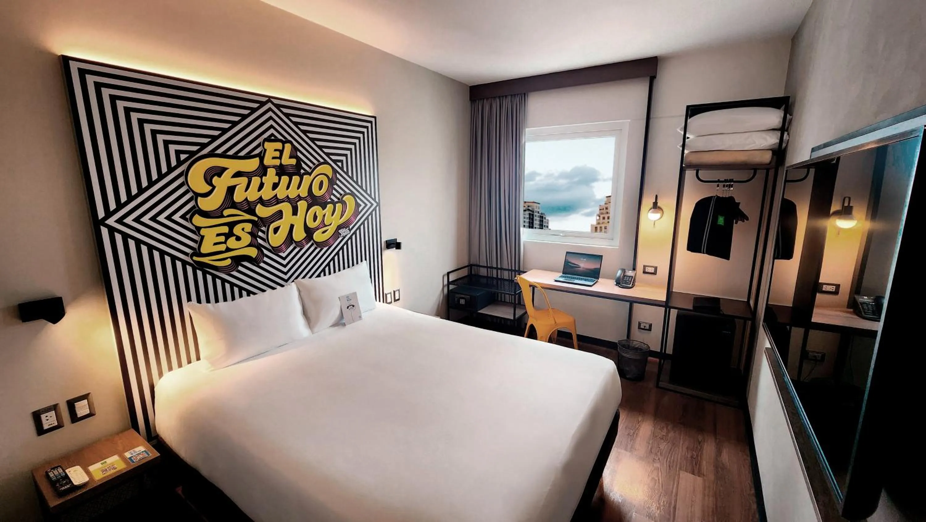 Bed in ibis styles Lima San Isidro