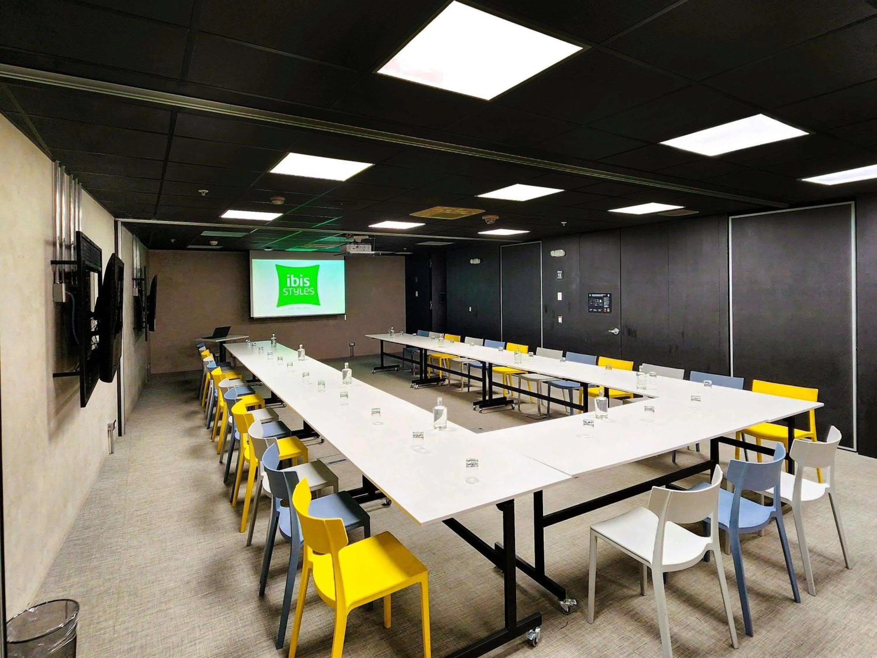 Meeting/conference room in ibis styles Lima San Isidro