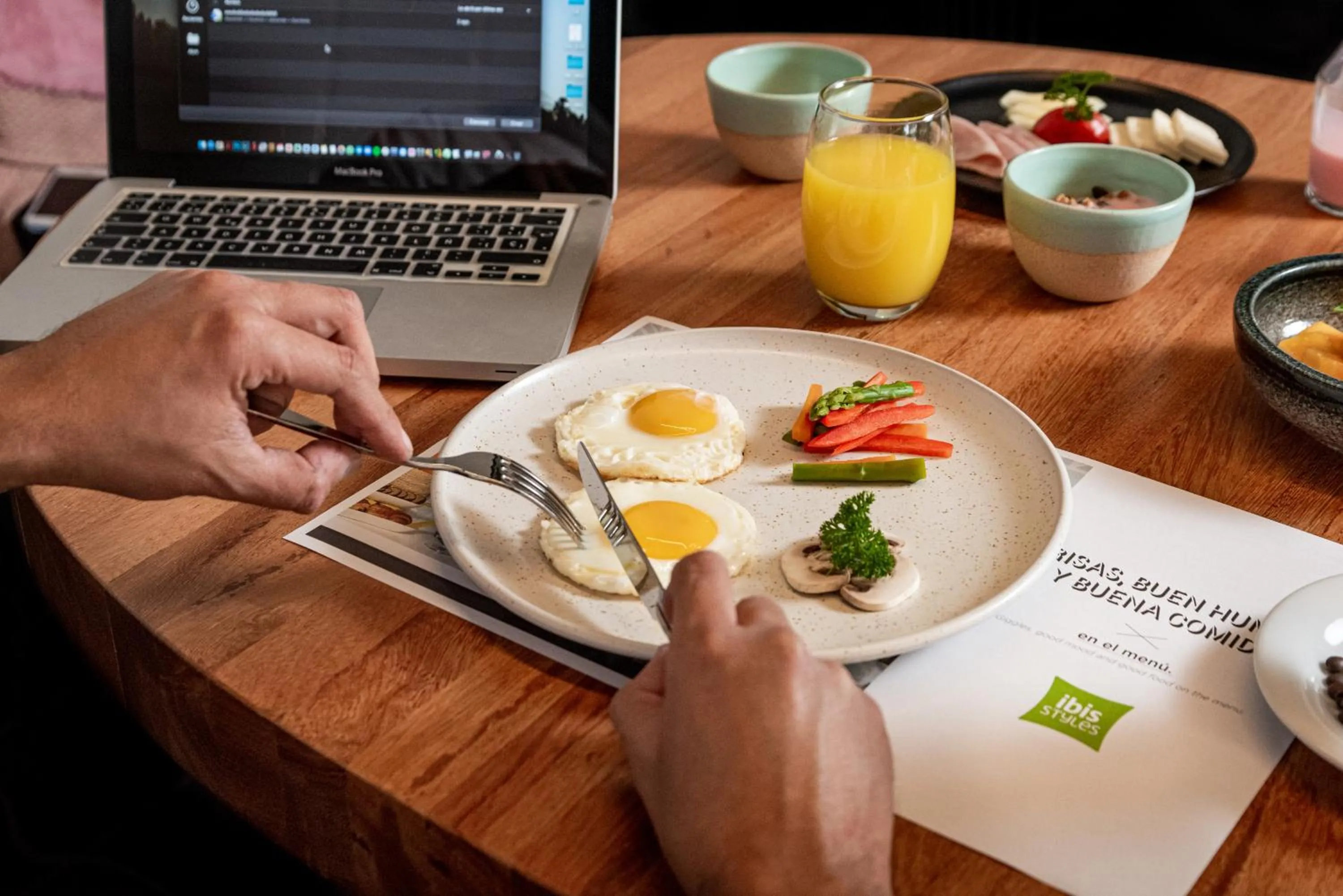 Restaurant/places to eat in ibis styles Lima San Isidro