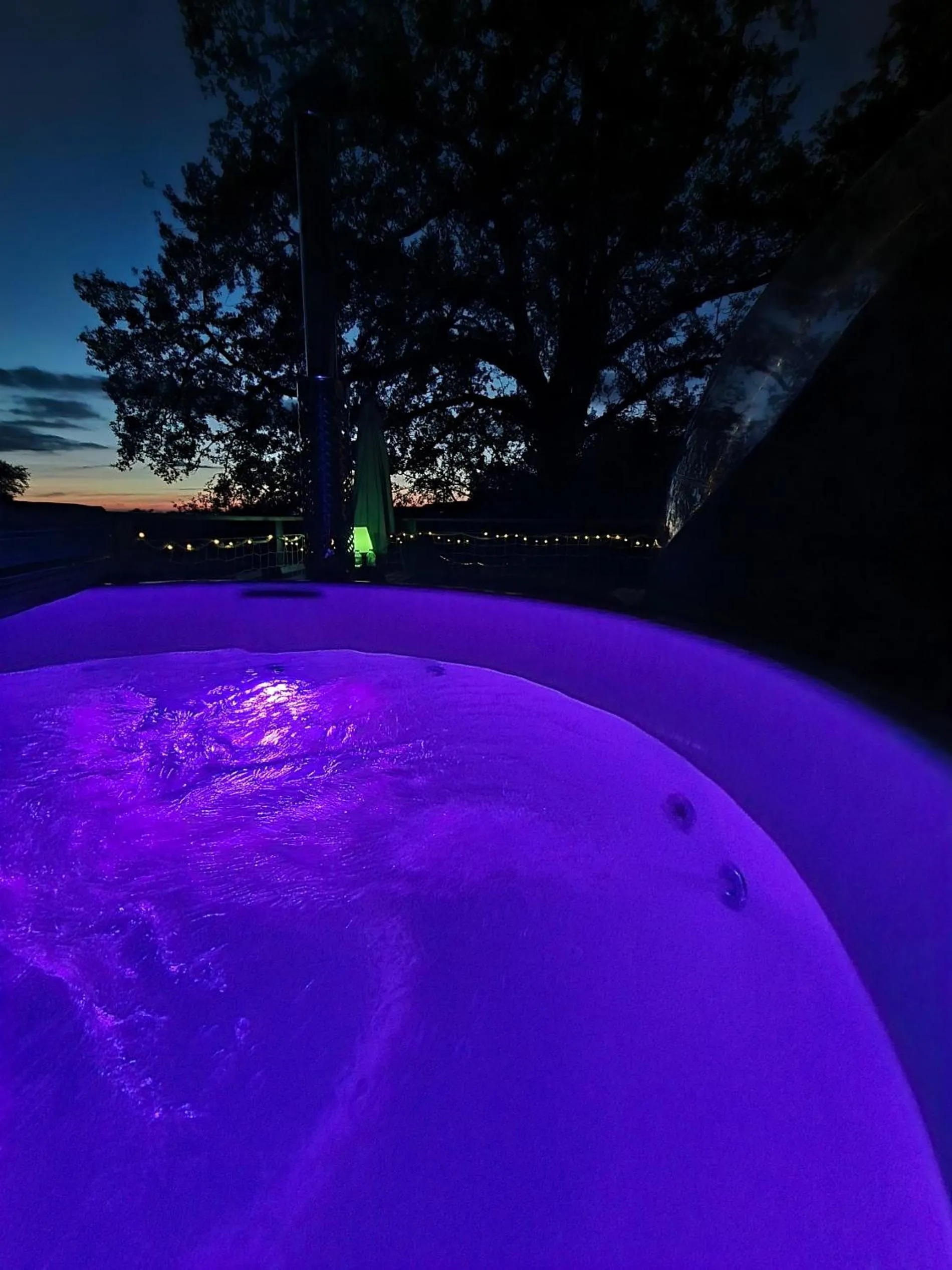 Spa and wellness centre/facilities in les bulles perchées de lartigue