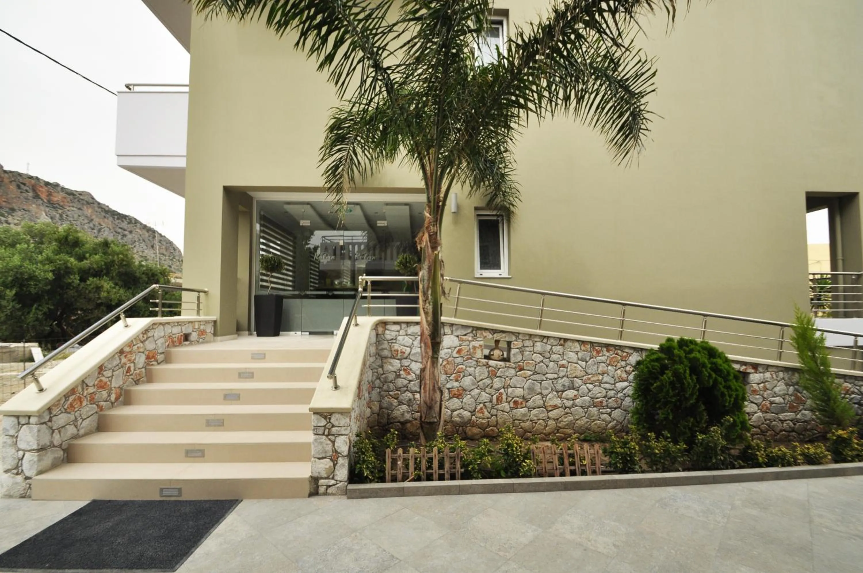 Facade/entrance in Relax Hotel