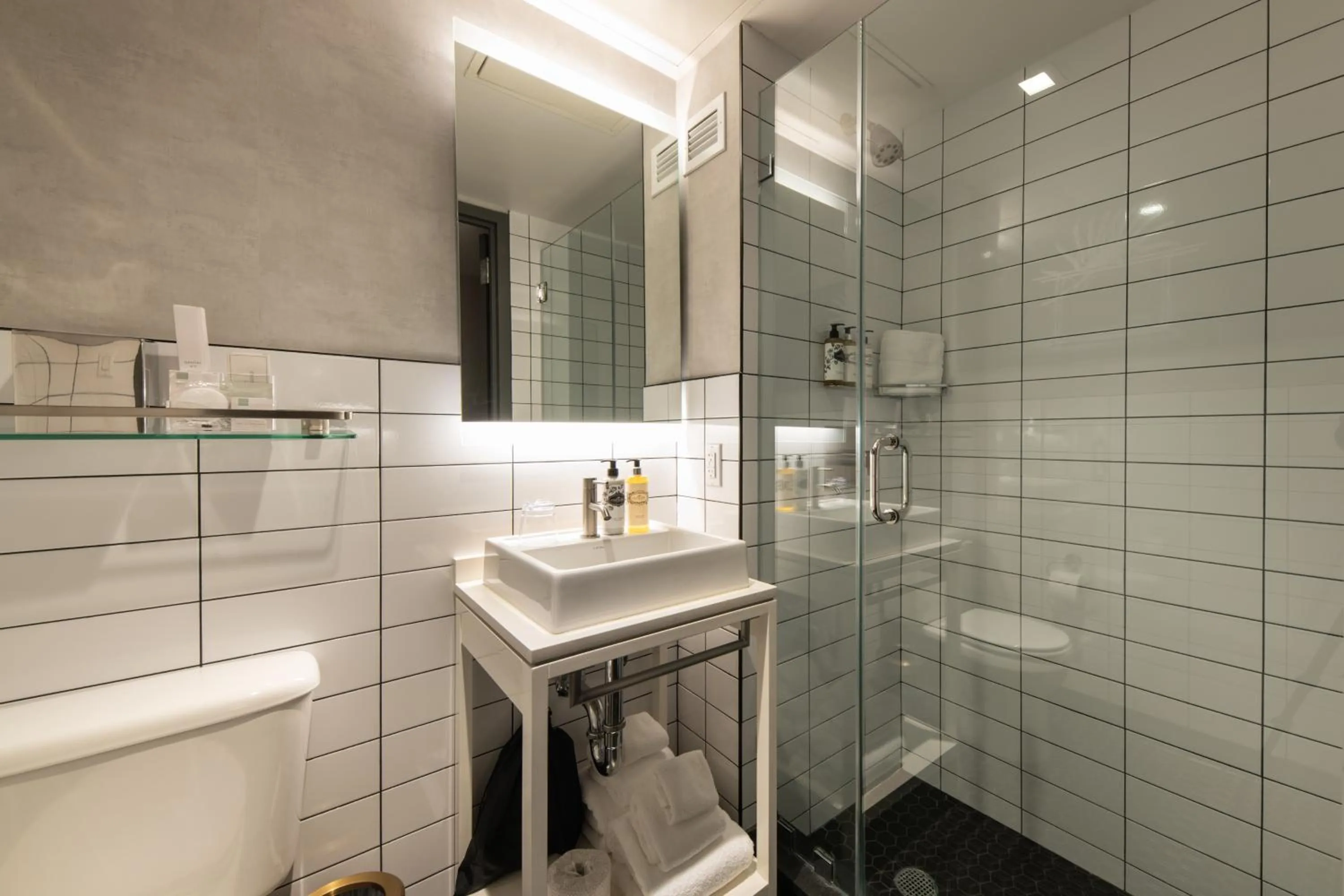 Bathroom in Pestana CR7 Times Square