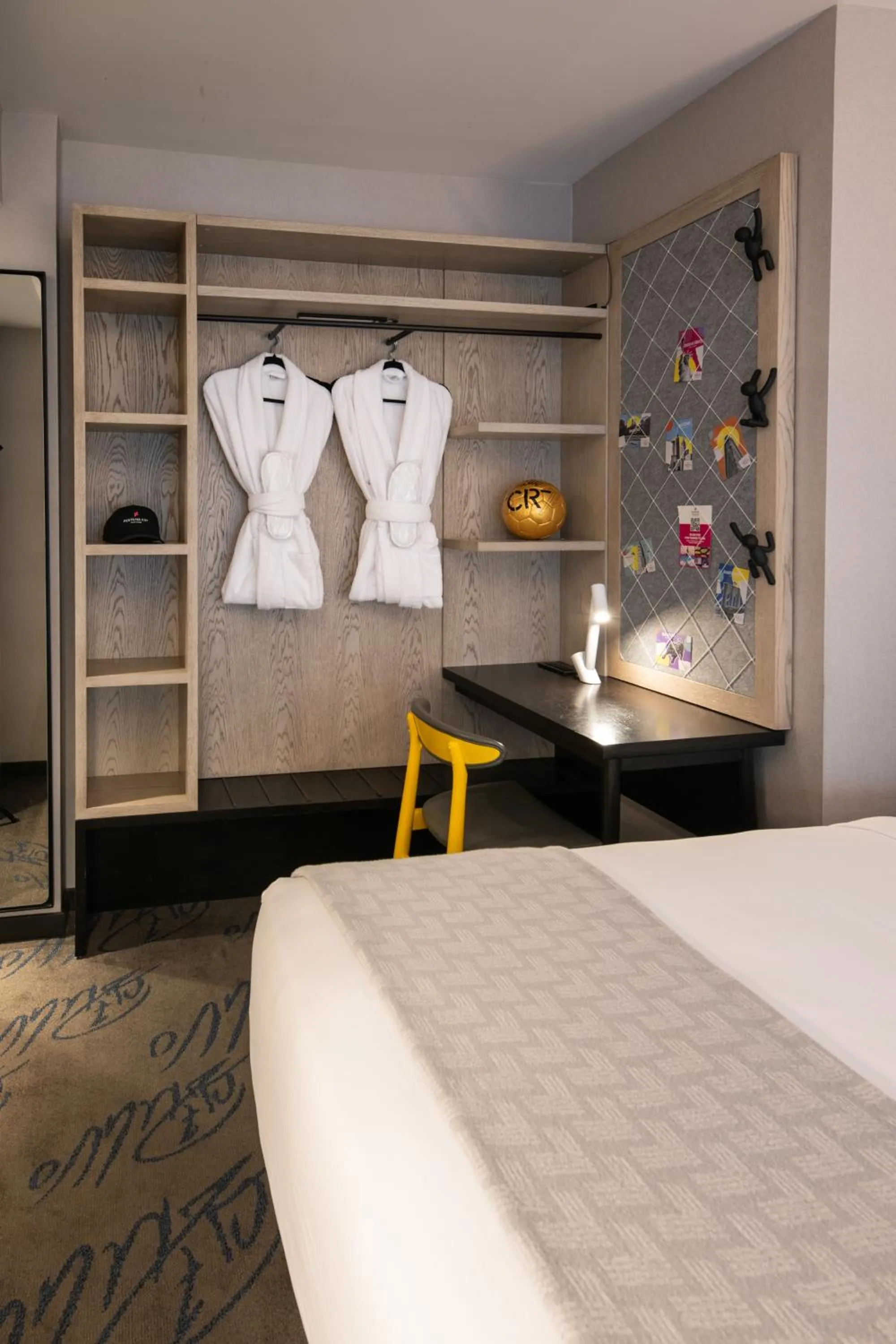 Decorative detail, Bed in Pestana CR7 Times Square