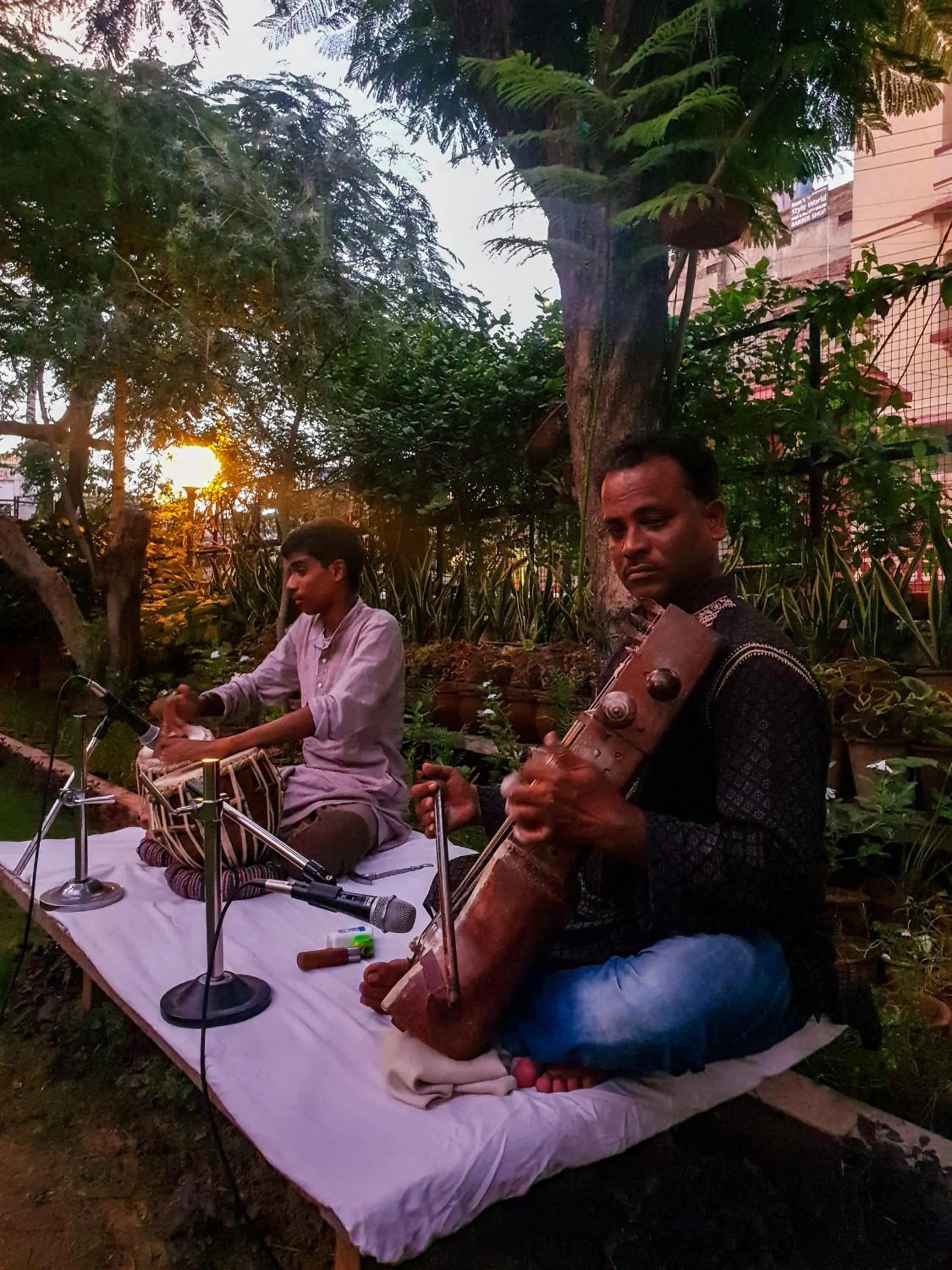 Evening entertainment in Hotel Arya Niwas