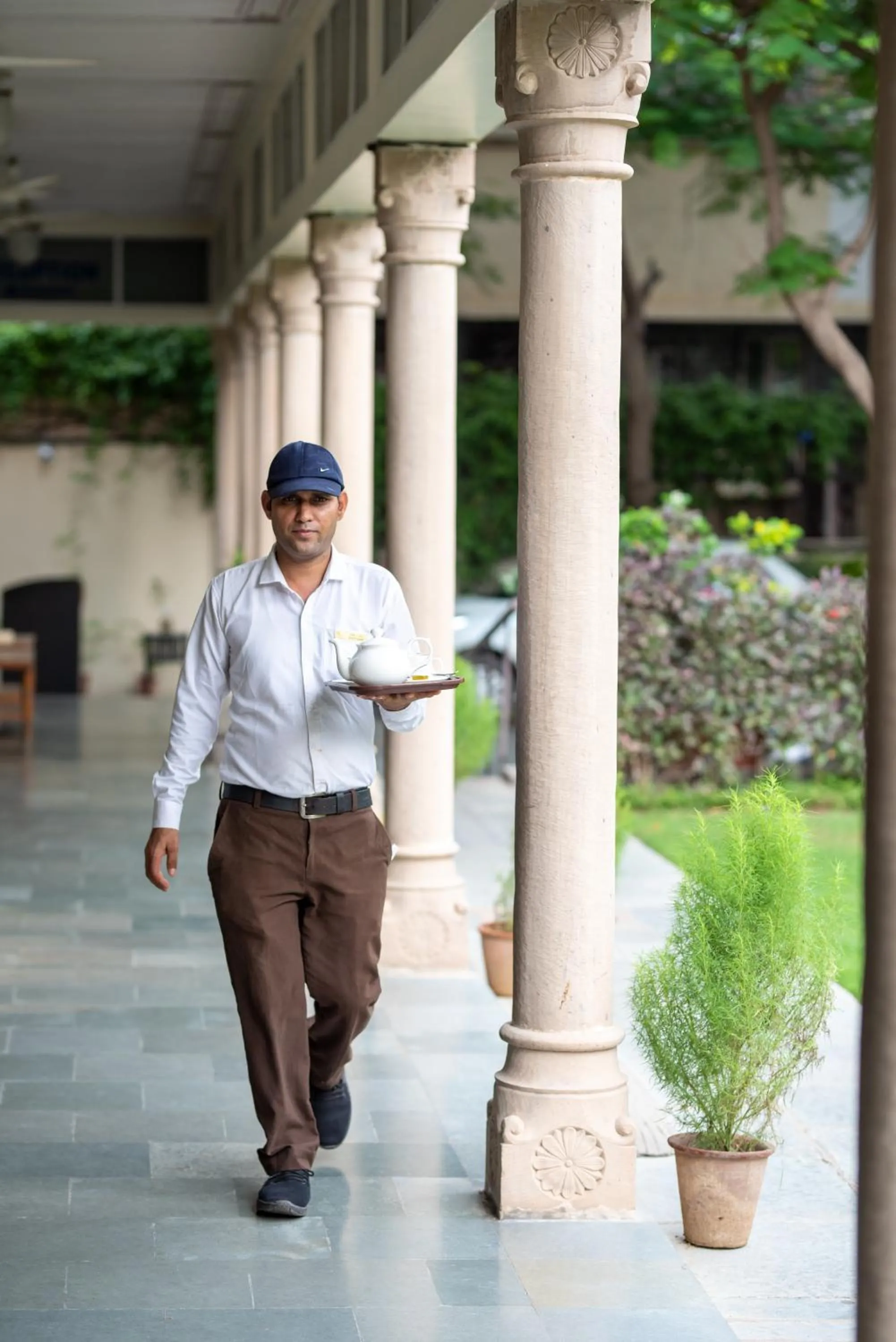 Food and drinks in Hotel Arya Niwas