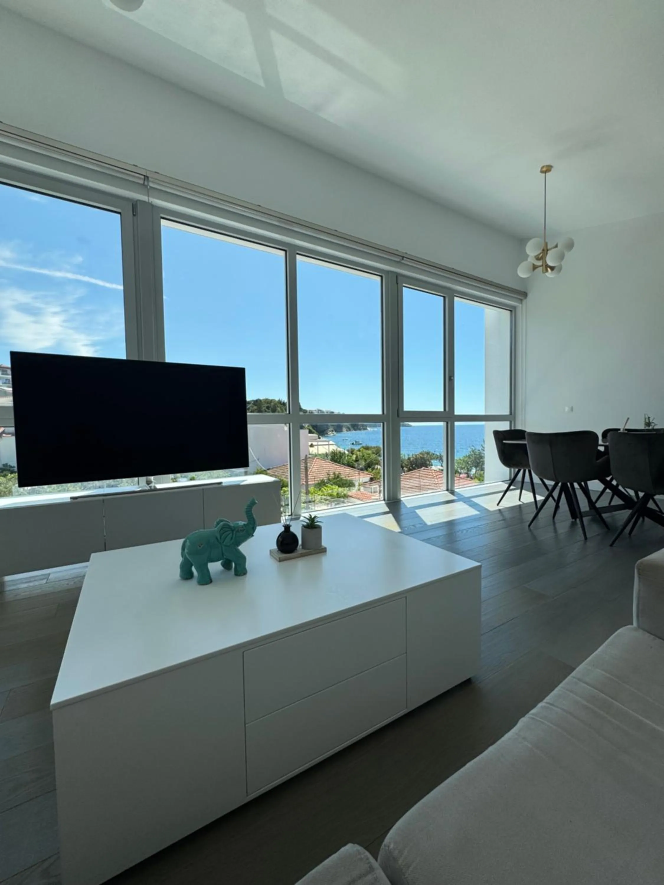 Living room in Anemoni Beach Hotel