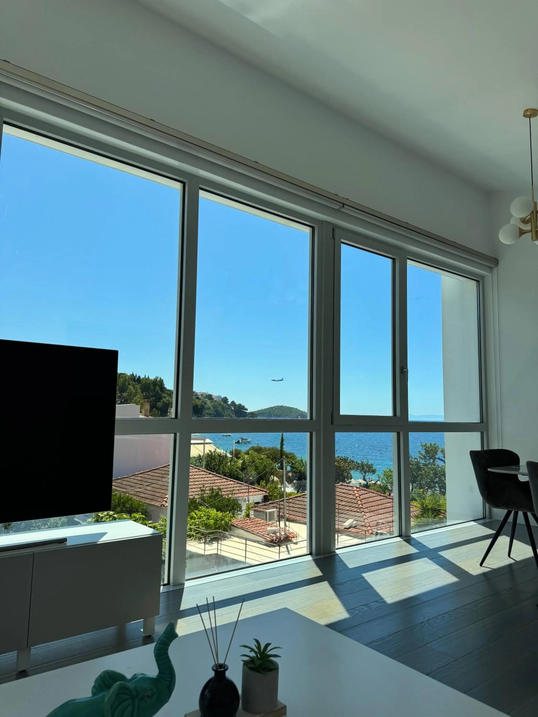 Living room in Anemoni Beach Hotel