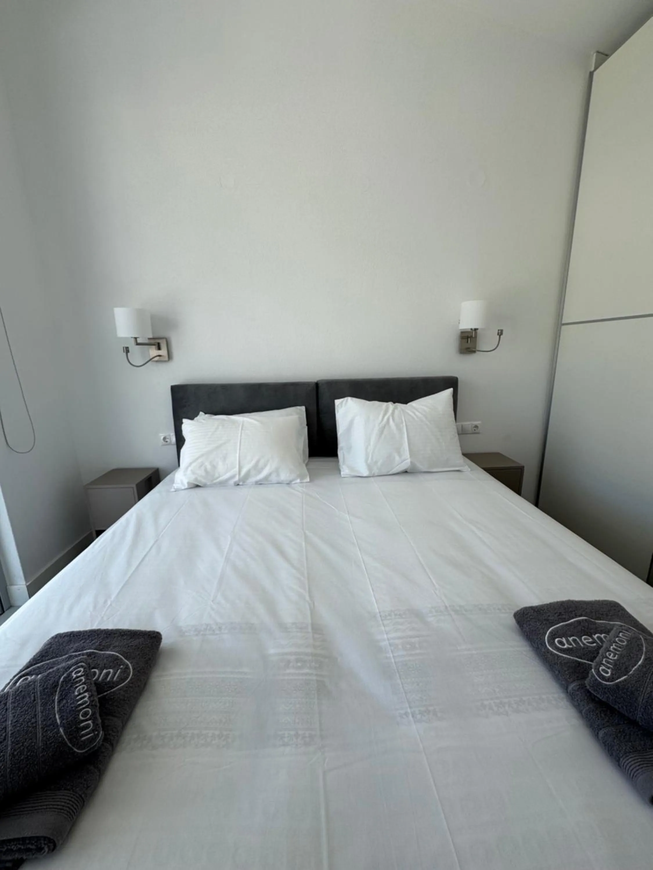 Bedroom, Bed in Anemoni Beach Hotel