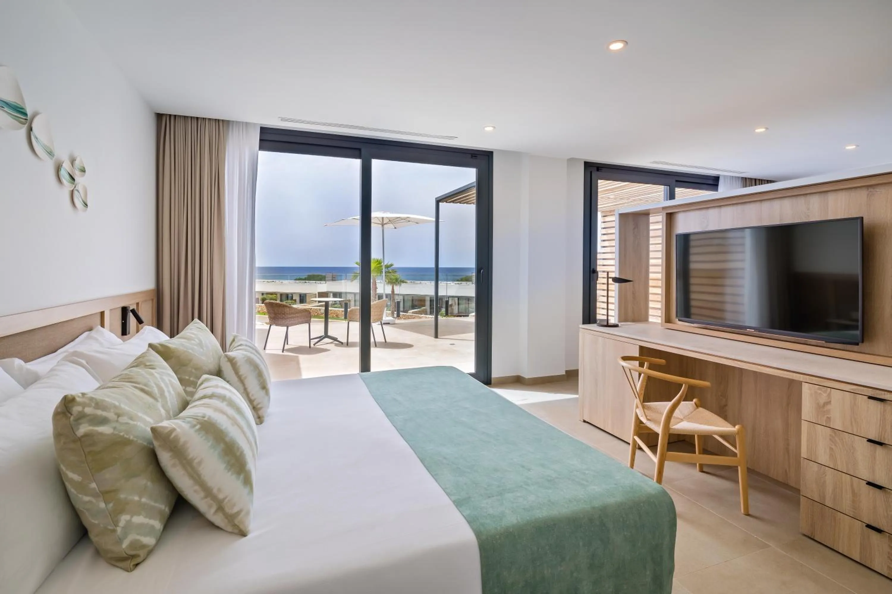 Photo of the whole room, Bed in Barceló Nura