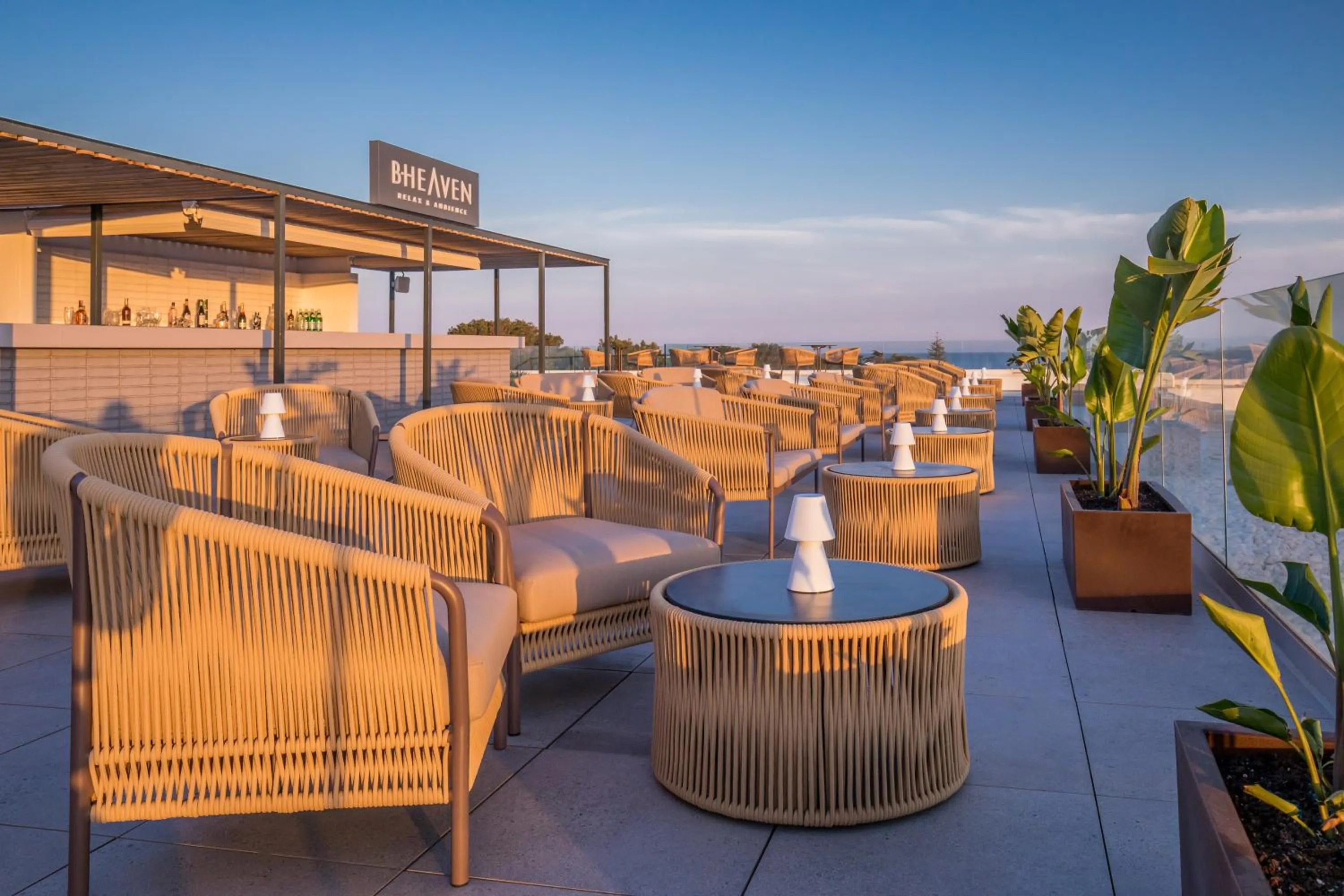 Lounge or bar in Barceló Nura