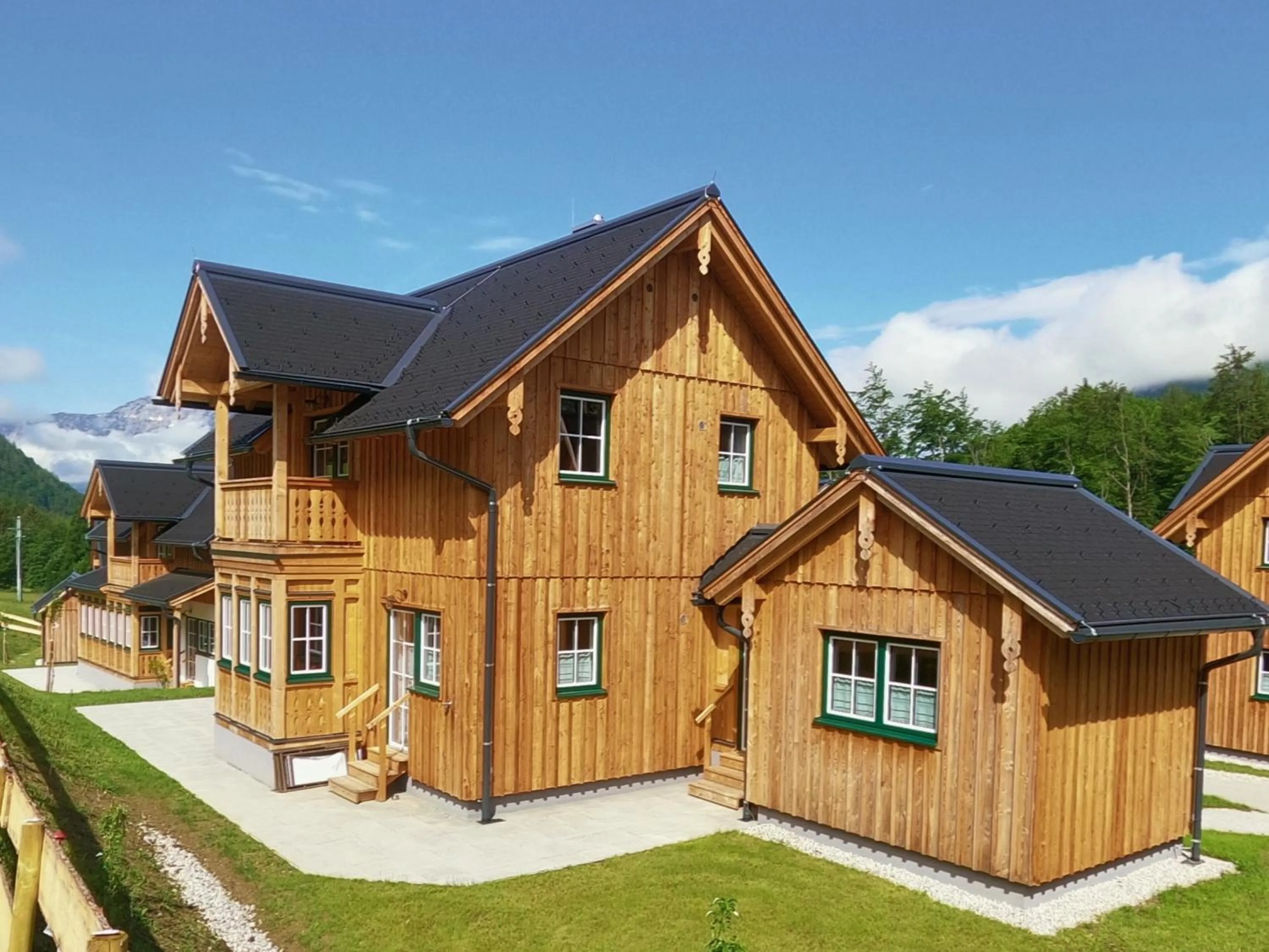 Property building in Narzissendorf Zloam