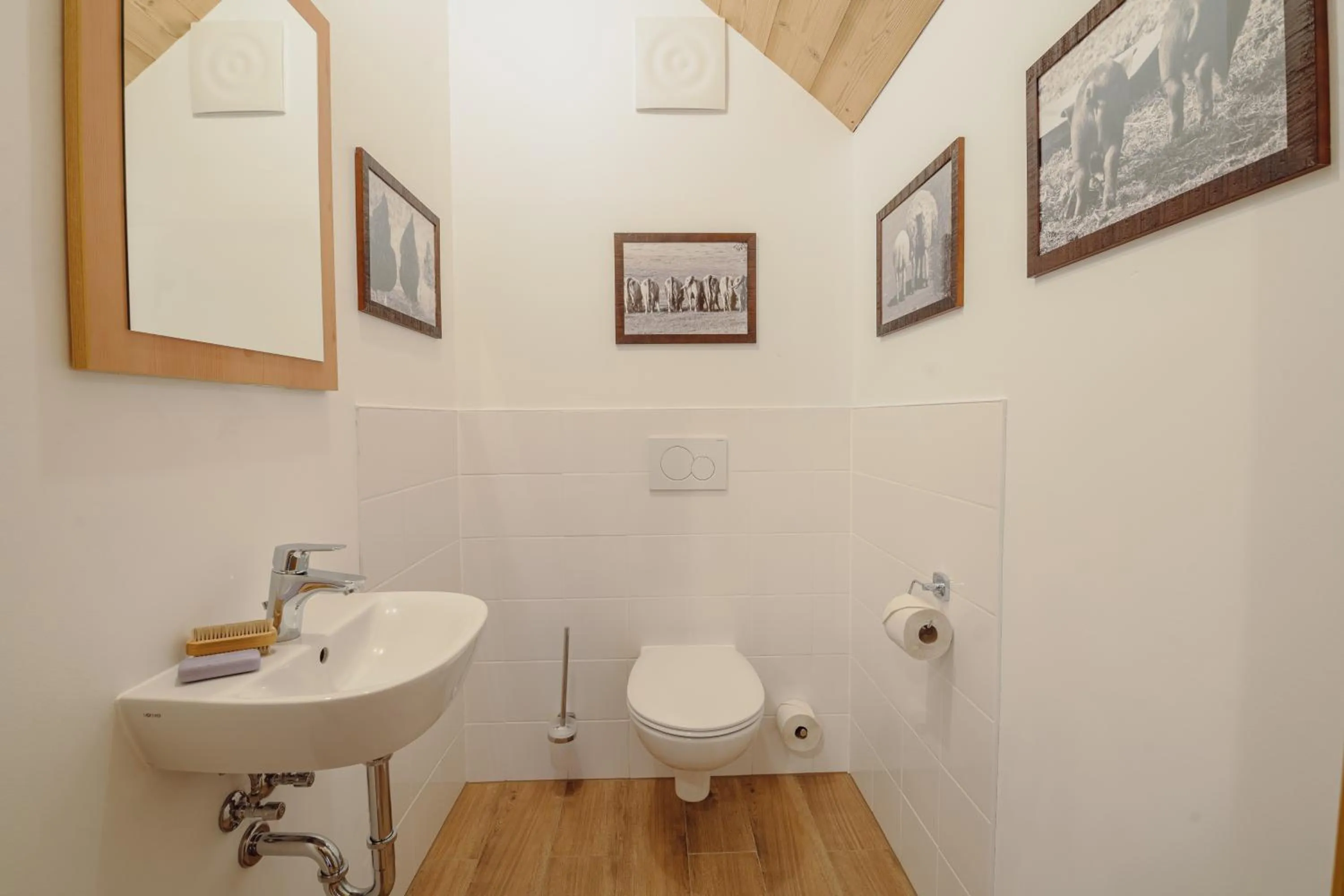 Toilet in Narzissendorf Zloam