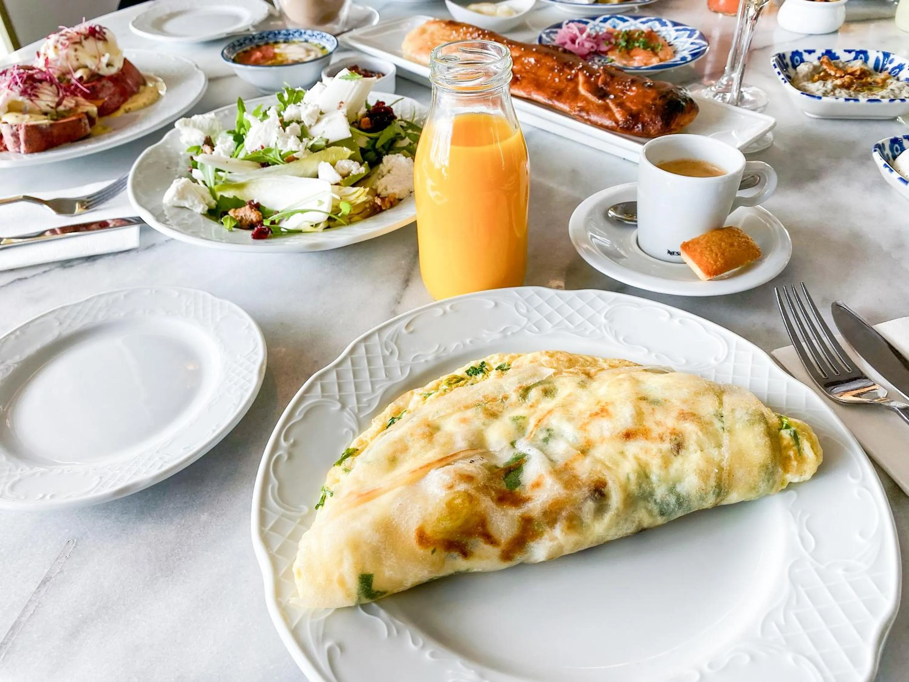 Breakfast in Beach Hotel by Zvieli Hotels