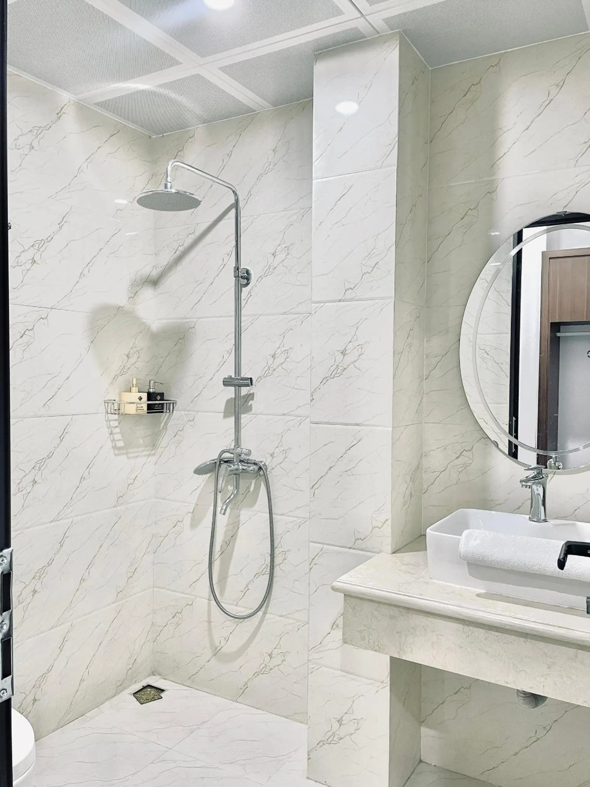 Bathroom in VĨNH KHANG HẠ LONG HOTEL