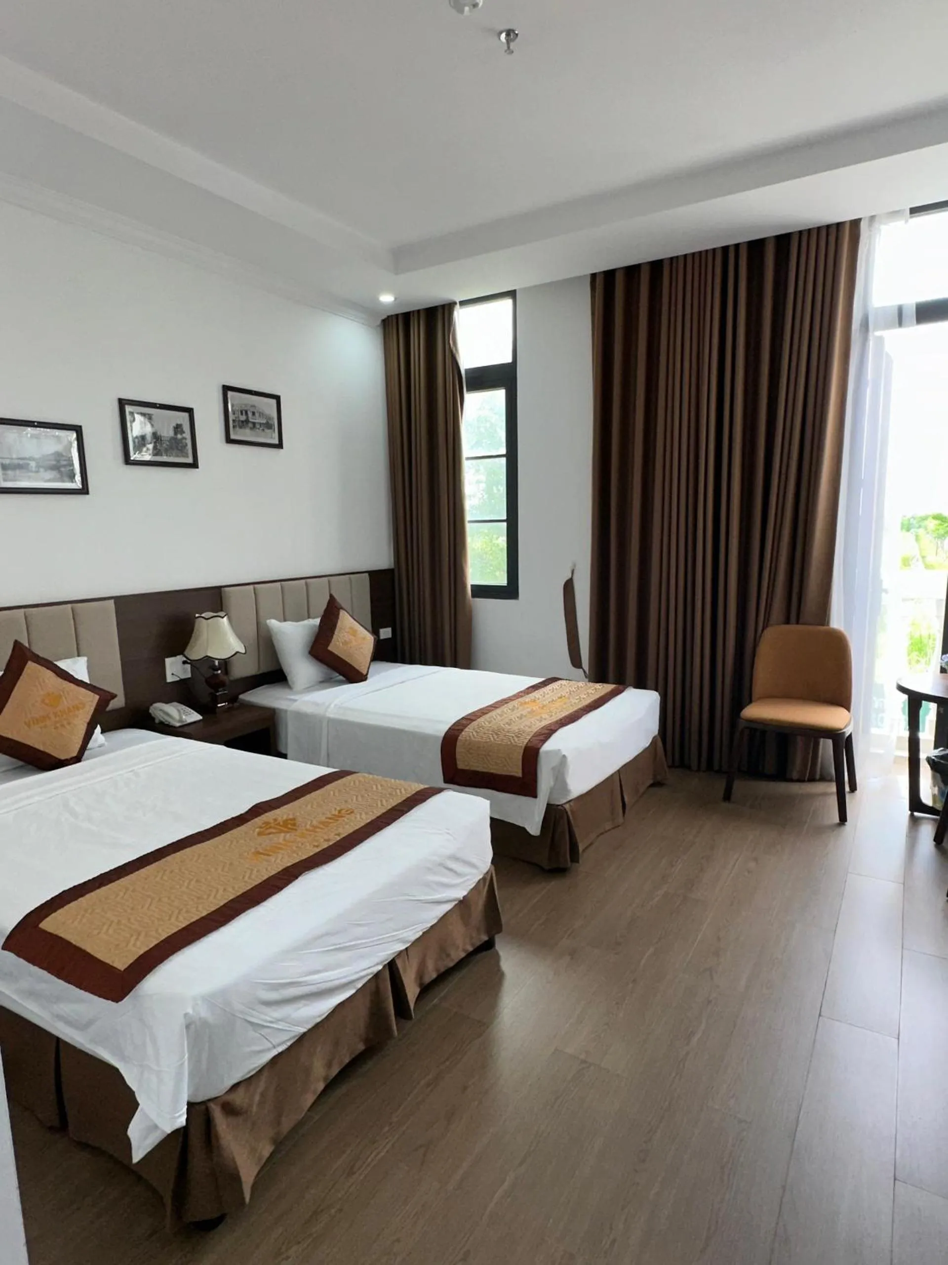 Photo of the whole room, Bed in VĨNH KHANG HẠ LONG HOTEL