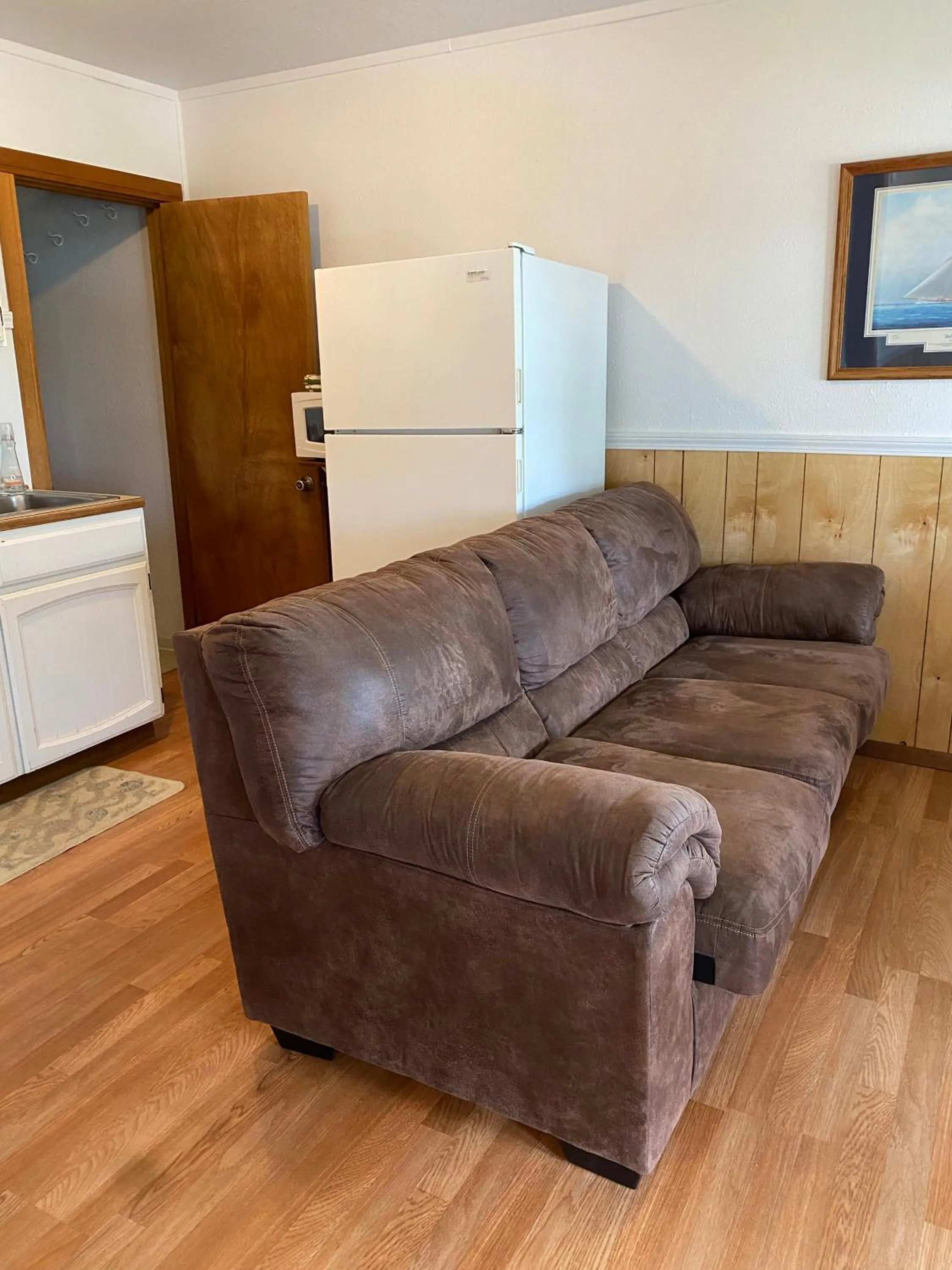 Living room in Oceanside Ocean Front Cabins