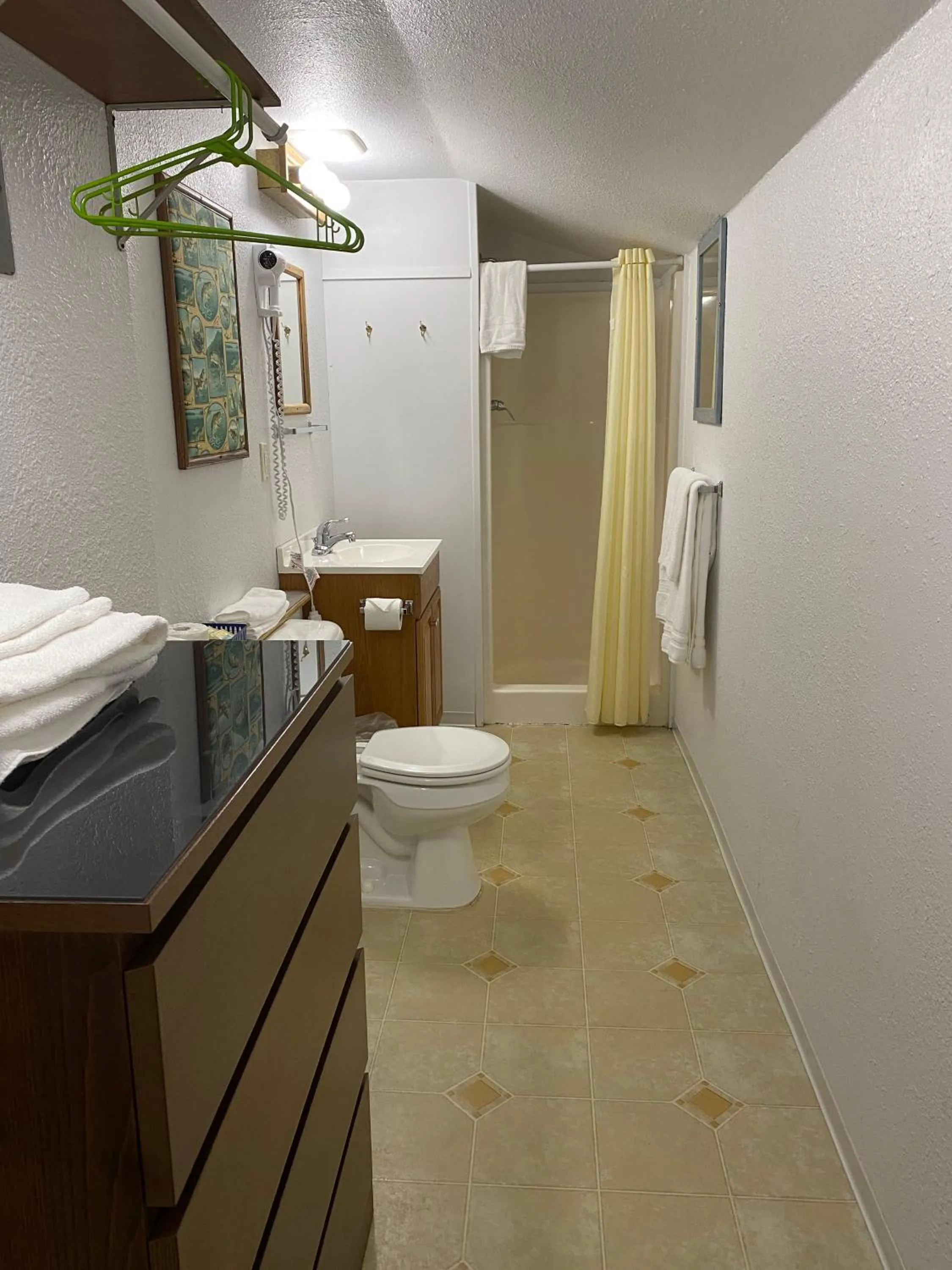 Bathroom in Oceanside Ocean Front Cabins