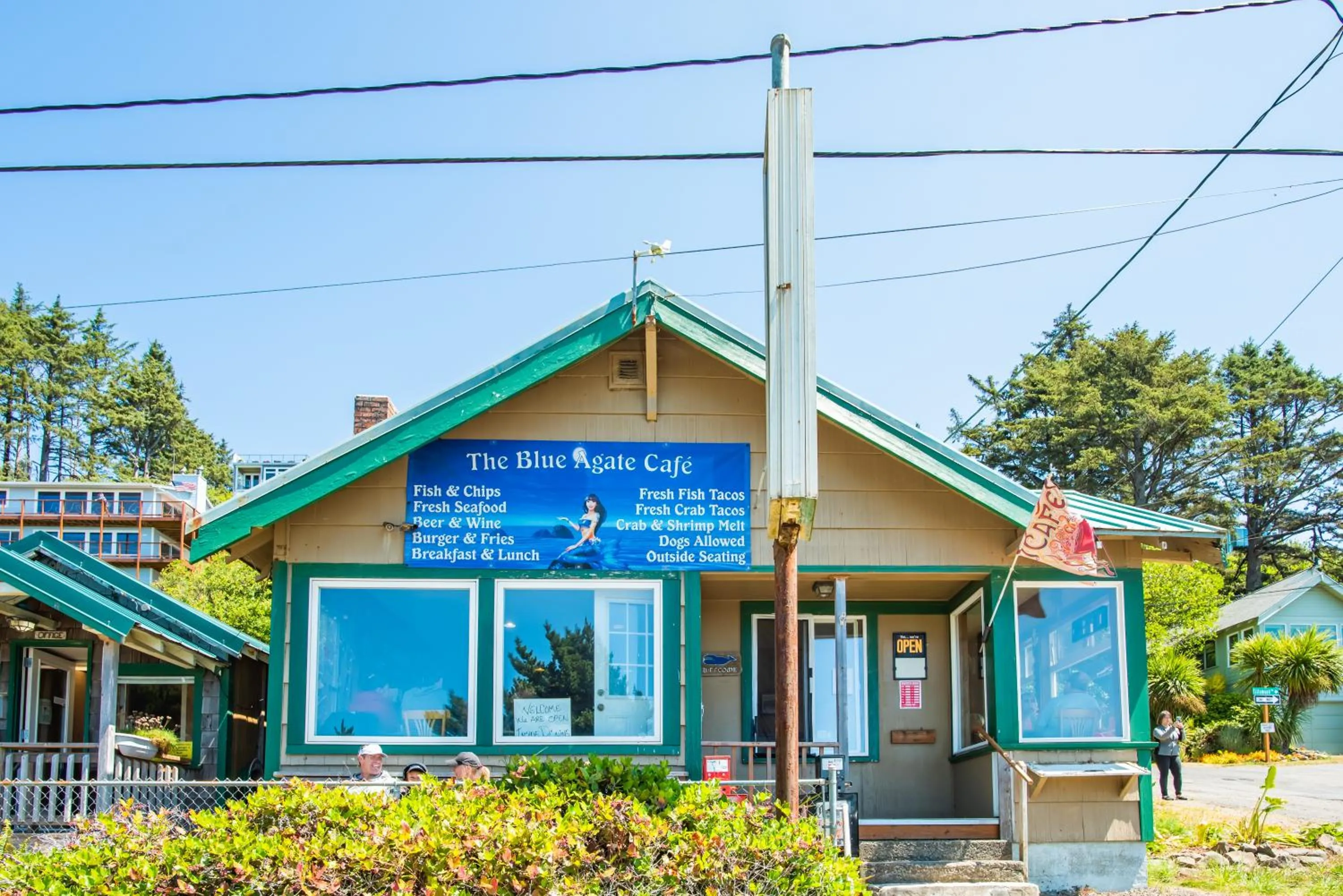 Restaurant/places to eat in Oceanside Ocean Front Cabins