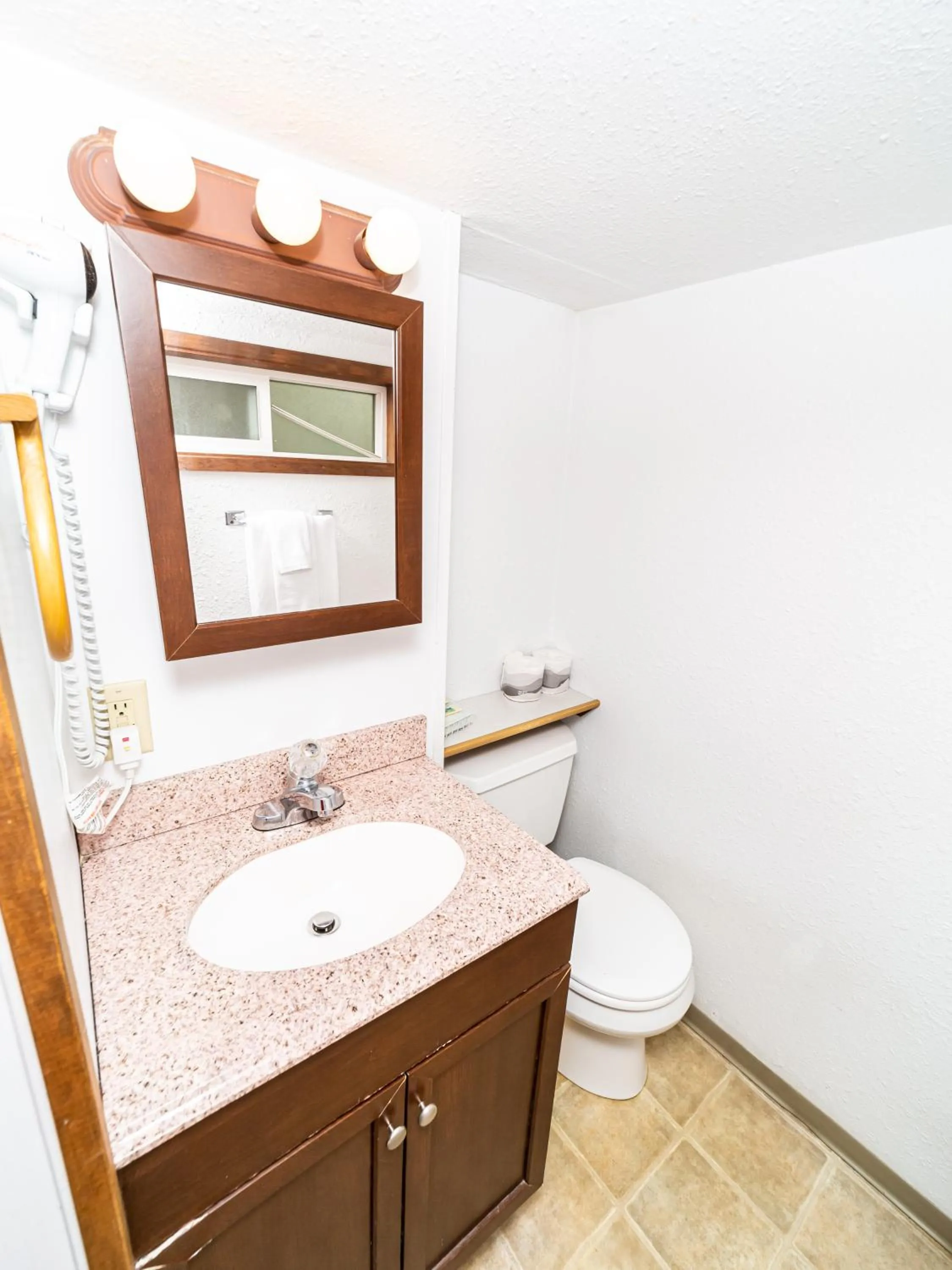 Bathroom in Oceanside Ocean Front Cabins