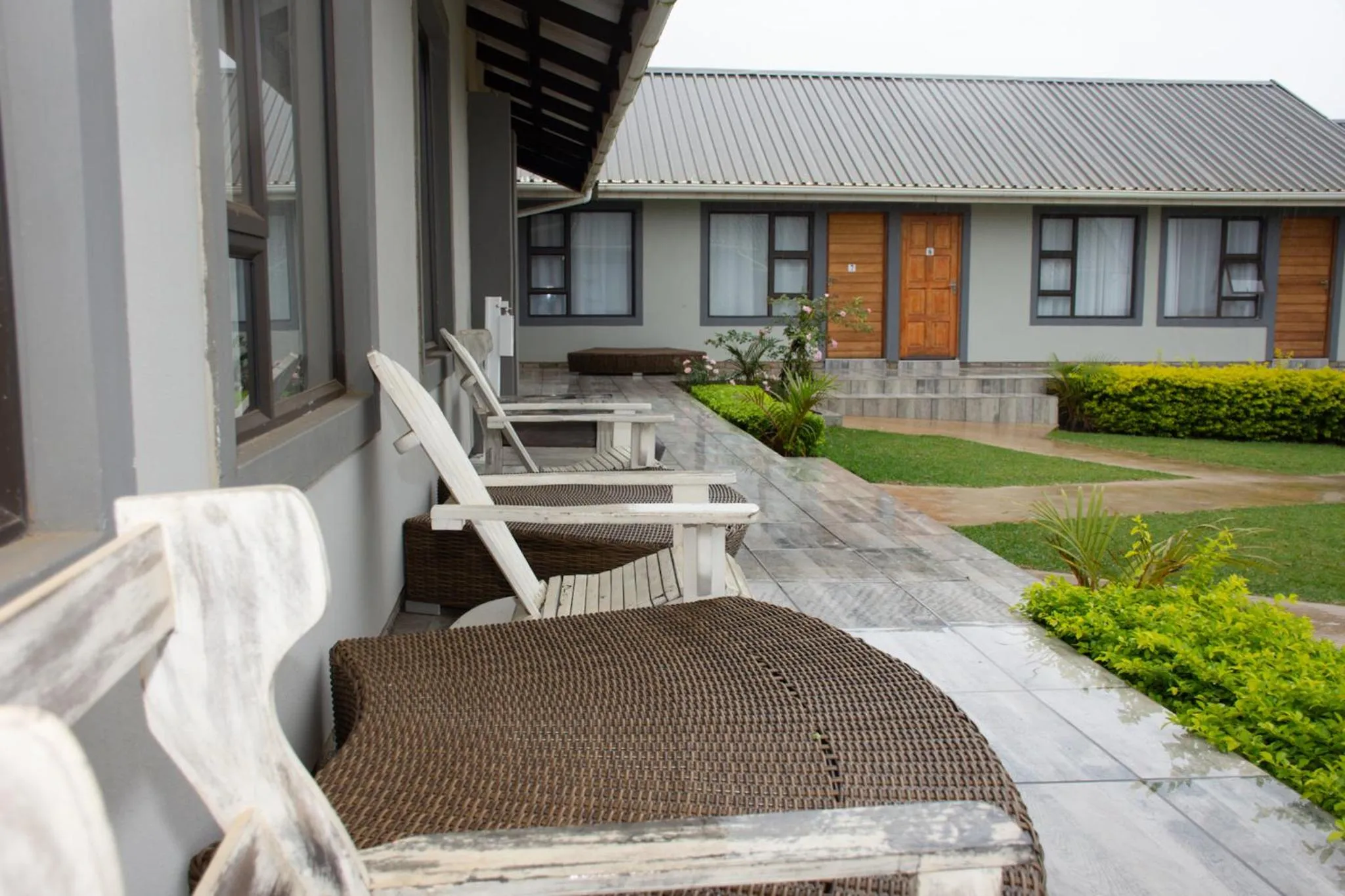 Vikamana Guest House