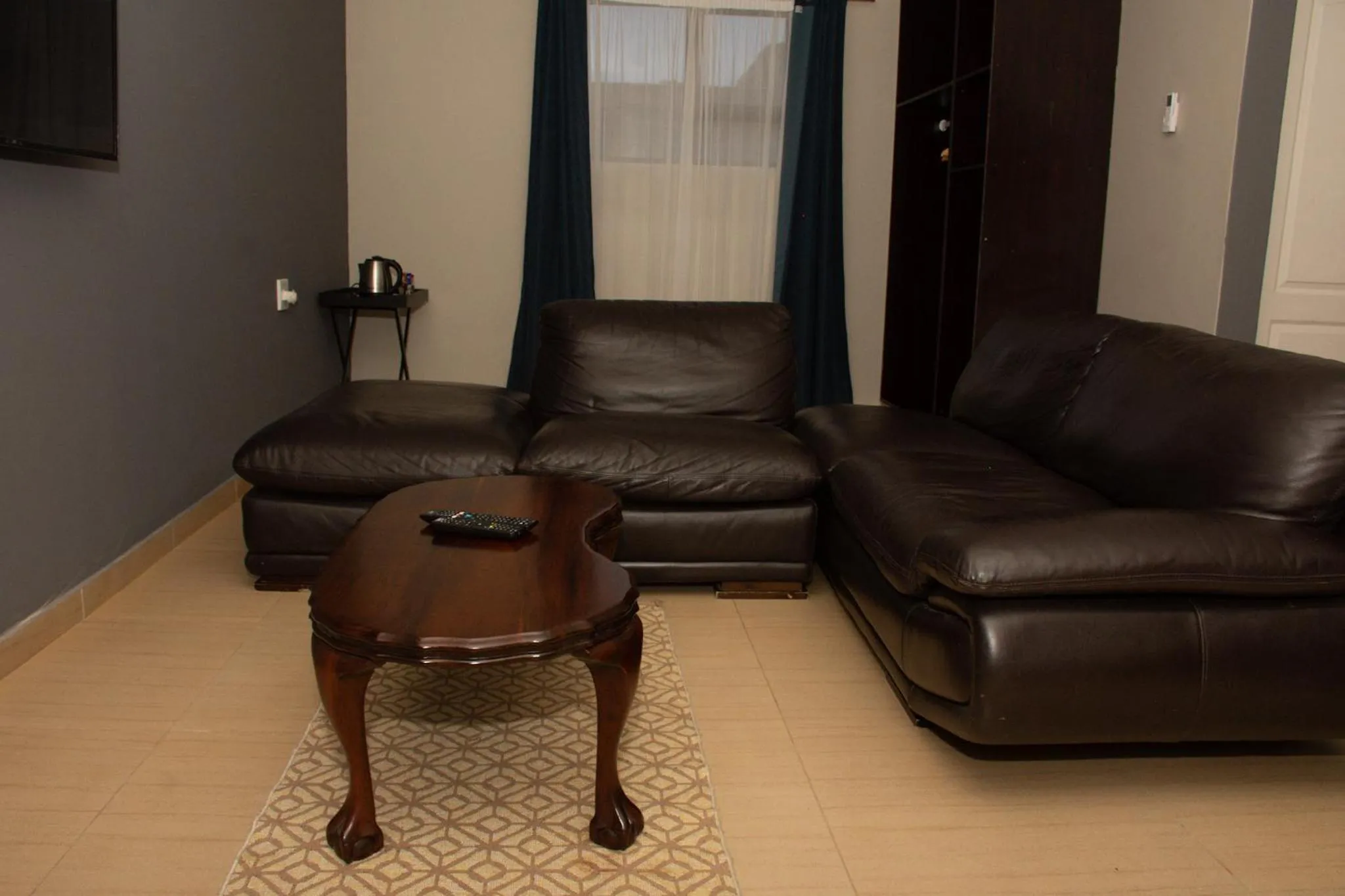 Vikamana Guest House